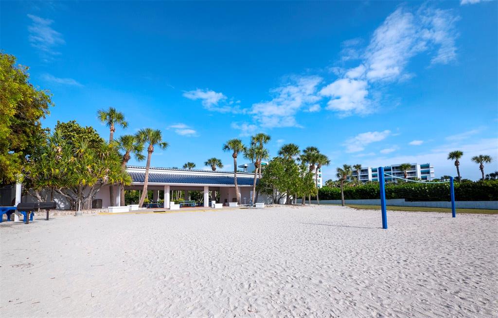 Longboat Key, Florida, 34228, United States, 2 Bedrooms Bedrooms, ,3 BathroomsBathrooms,Residential,For Sale,1942168