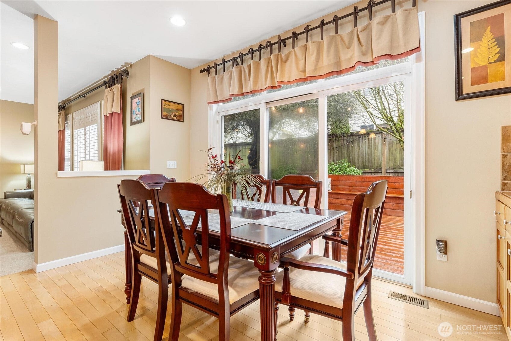 Mill Creek, Washington, 98012, United States, 5 Bedrooms Bedrooms, ,2 BathroomsBathrooms,Residential,For Sale,2034183