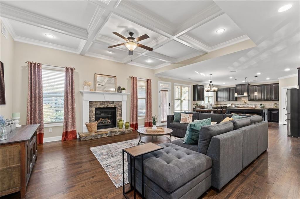 Buford, Georgia, 30518, United States, 6 Bedrooms Bedrooms, ,5 BathroomsBathrooms,Residential,For Sale,1987580