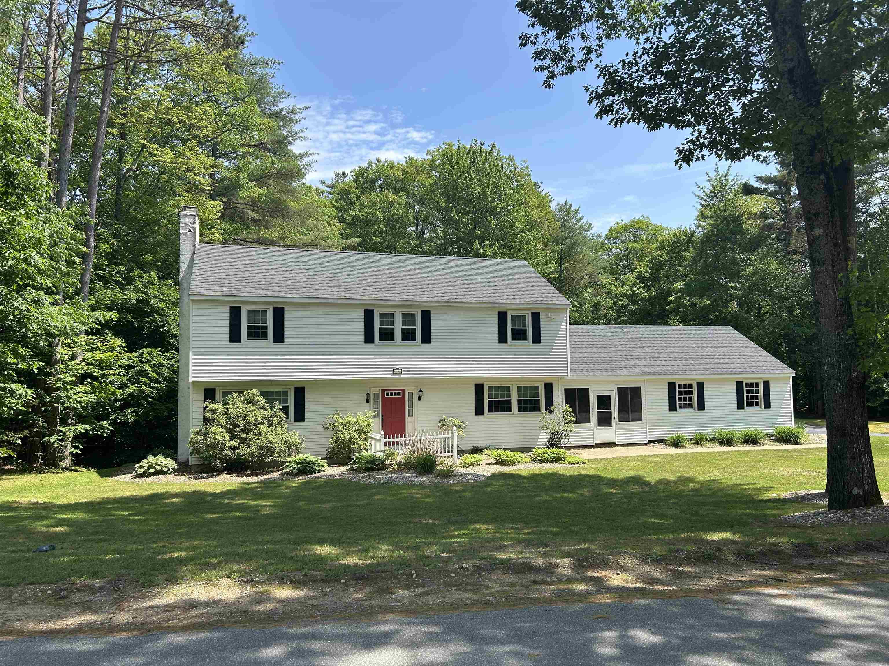 Gilford, New Hampshire, 03249, United States, 4 Bedrooms Bedrooms, ,2 BathroomsBathrooms,Residential,For Sale,1875649
