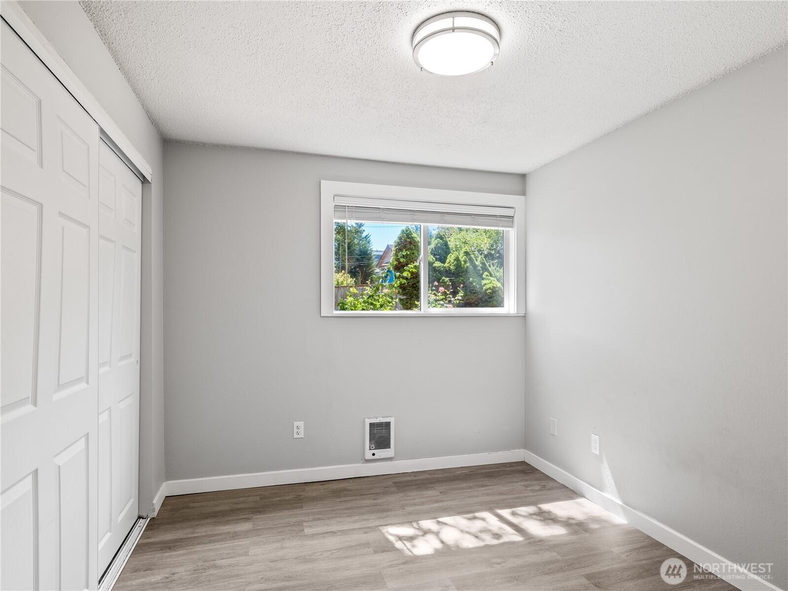 BURIEN, Washington, 98146, United States, 7 Bedrooms Bedrooms, ,4 BathroomsBathrooms,Residential,For Sale,1913581