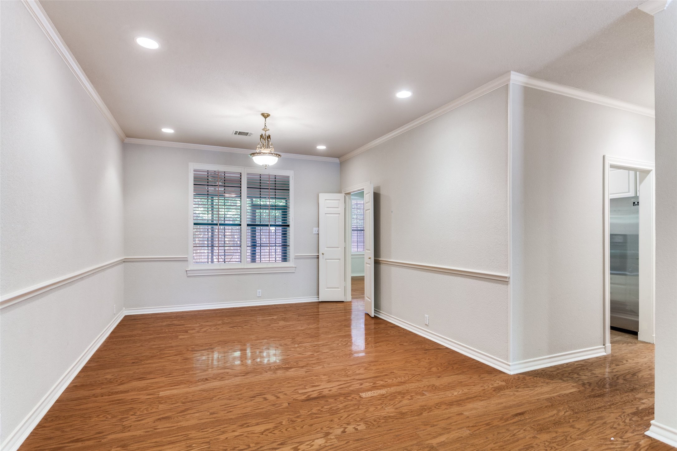 Fort Worth, Texas, 76109, United States, 3 Bedrooms Bedrooms, ,2 BathroomsBathrooms,Residential,For Sale,1918237
