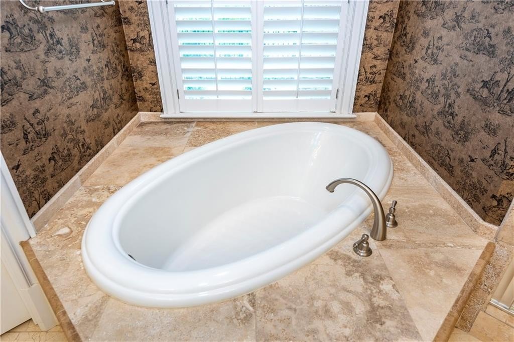 307 Meadowlands Drive, Talking Rock, Georgia, 30175, United States, 4 Bedrooms Bedrooms, ,6 BathroomsBathrooms,Residential,For Sale,307 Meadowlands Drive,1639976