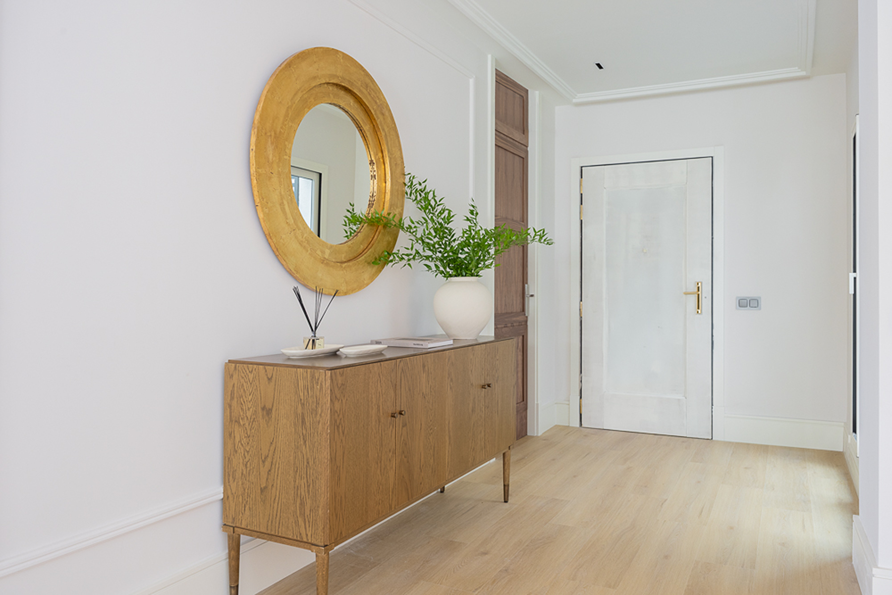  Fantastic 4-bedroom home with a private patio, in the Salamanca neighborhood. - 物件實景