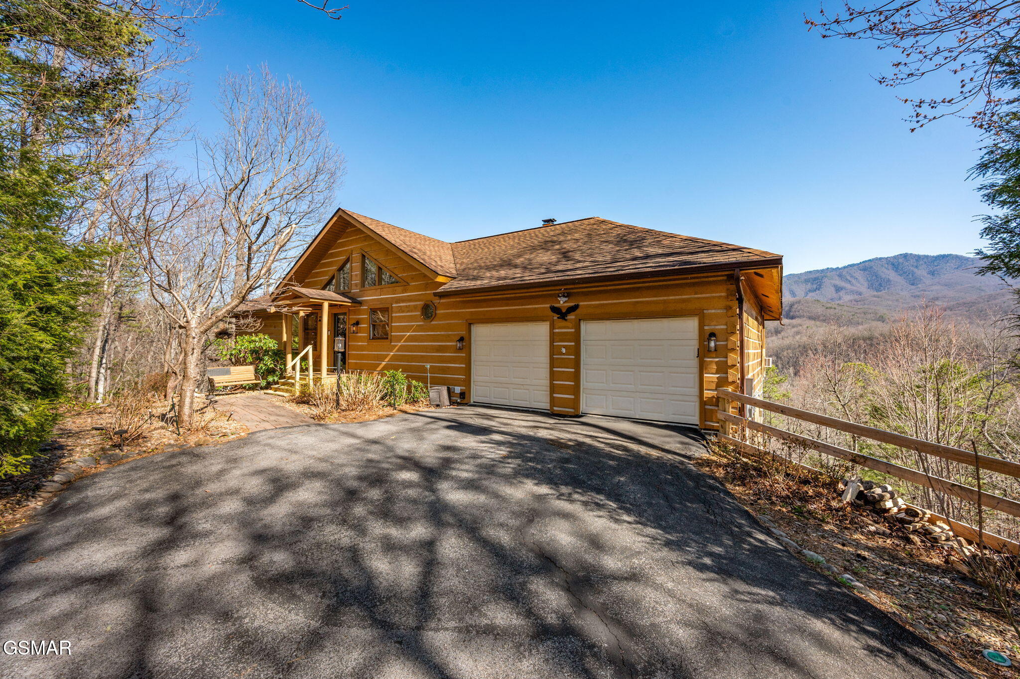 Gatlinburg, Tennessee, 37738, United States, 3 Bedrooms Bedrooms, ,3 BathroomsBathrooms,Residential,For Sale,1977733