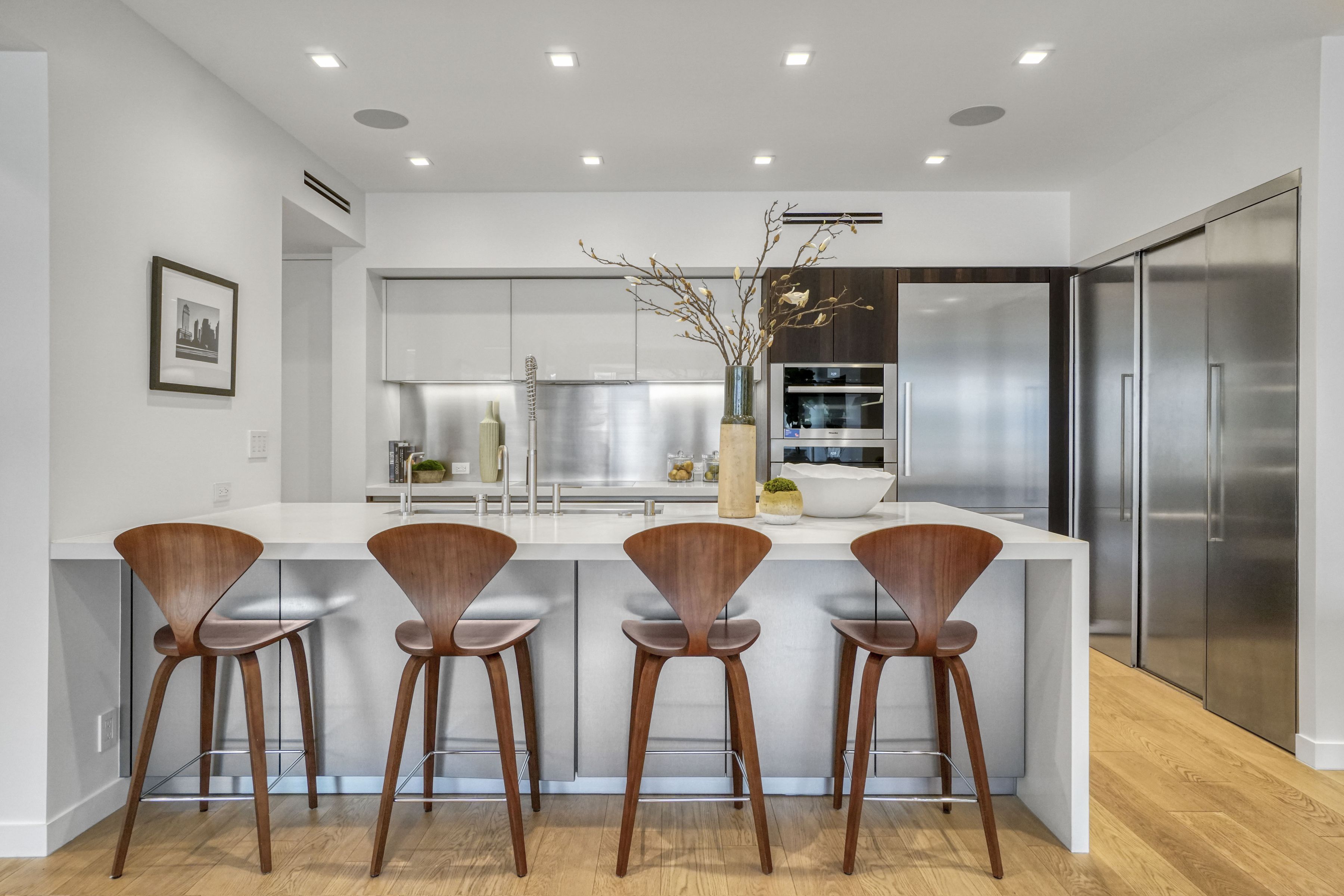  515 Ocean Avenue, 706S - 物件實景