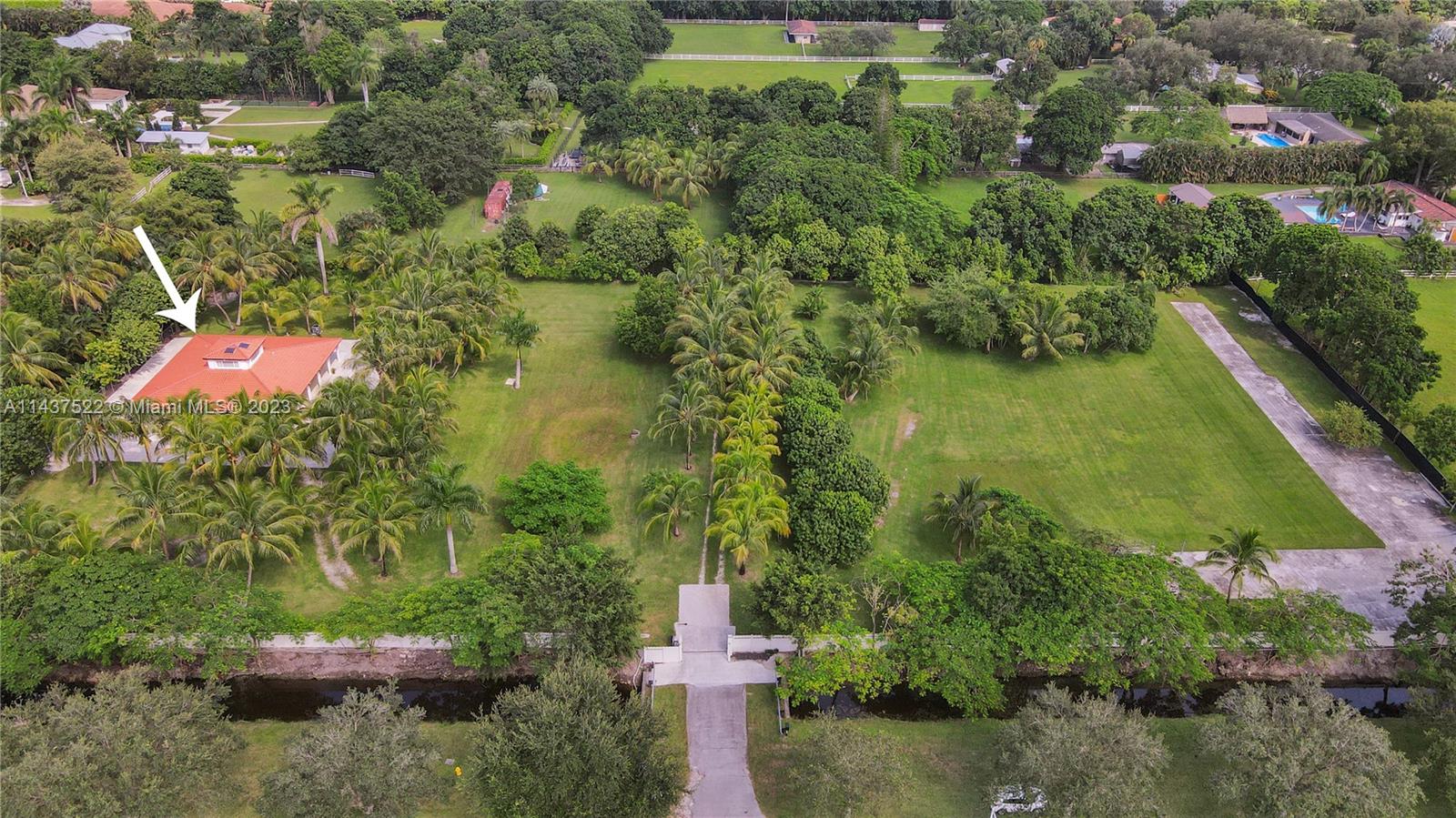 6500 Volunteer, Southwest Ranches, Florida, 33330, United States, 8 Bedrooms Bedrooms, ,7 BathroomsBathrooms,Residential,For Sale,6500 Volunteer,1453957