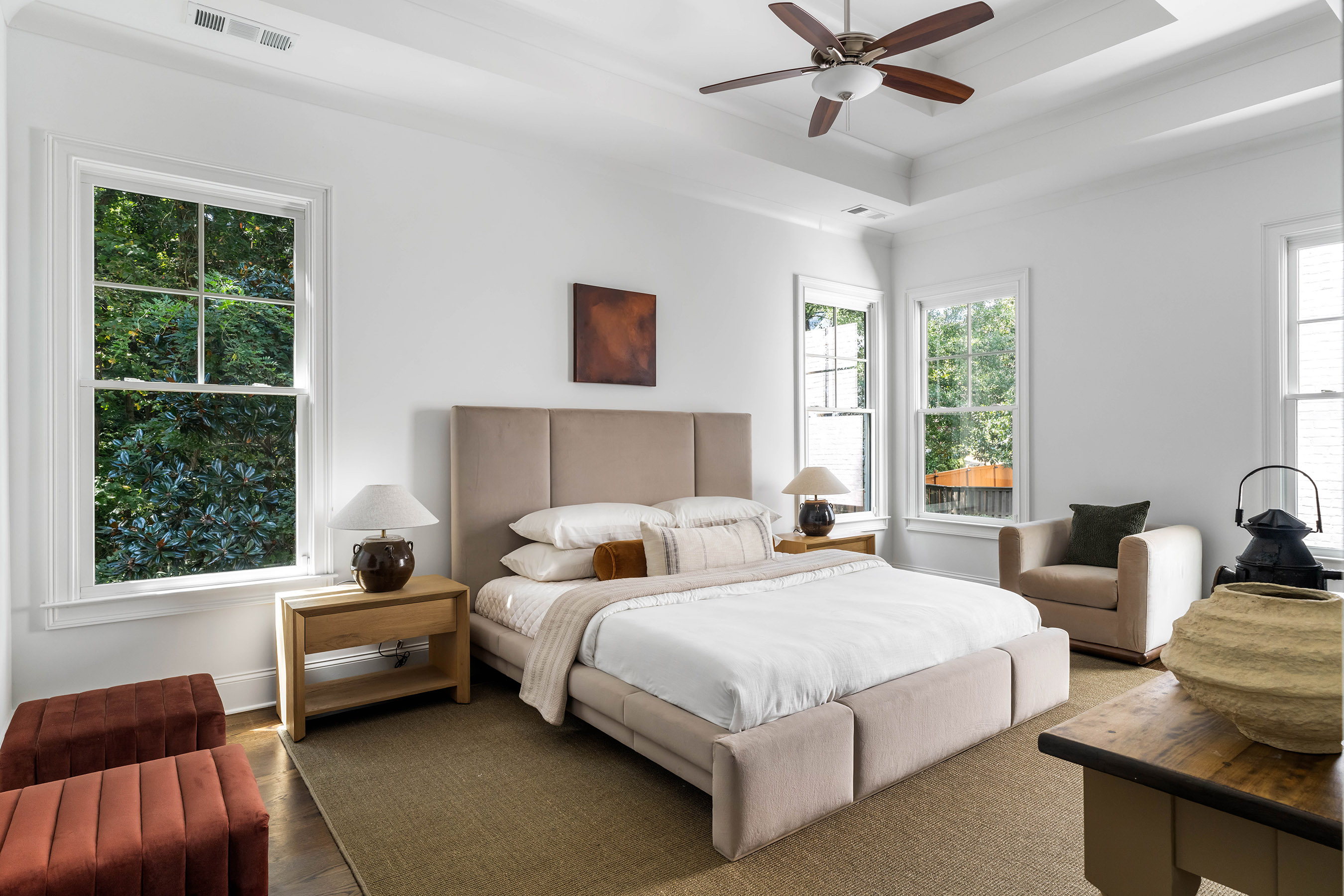  Luxury Brick Home with Dual Primary Suites and Finished Terrace Level - 物件實景