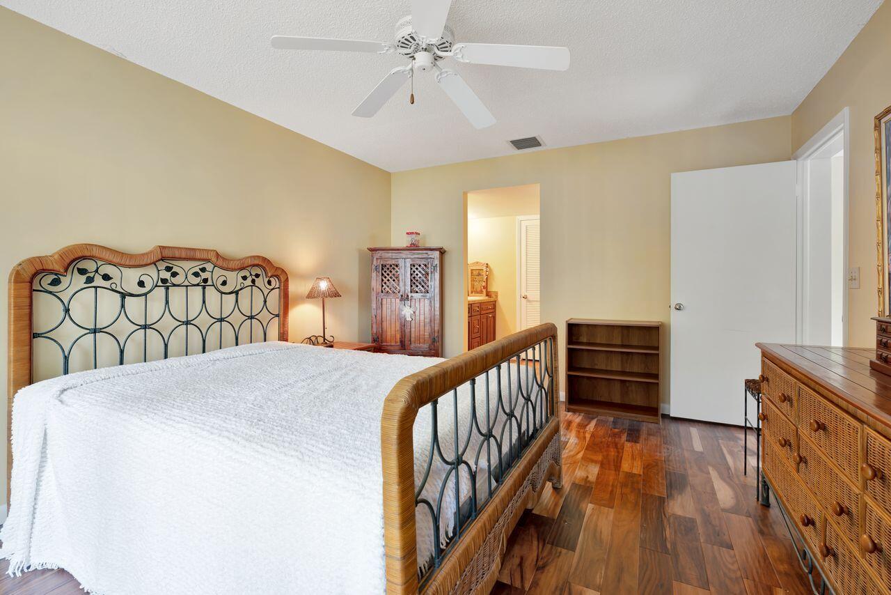 Juno Beach, Florida, 33408, United States, 3 Bedrooms Bedrooms, ,2 BathroomsBathrooms,Residential,For Sale,1761960