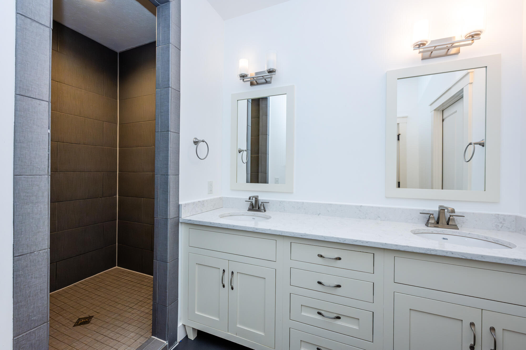 Berrien Springs, Michigan, 49103, United States, 4 Bedrooms Bedrooms, ,4 BathroomsBathrooms,Residential,For Sale,2005199