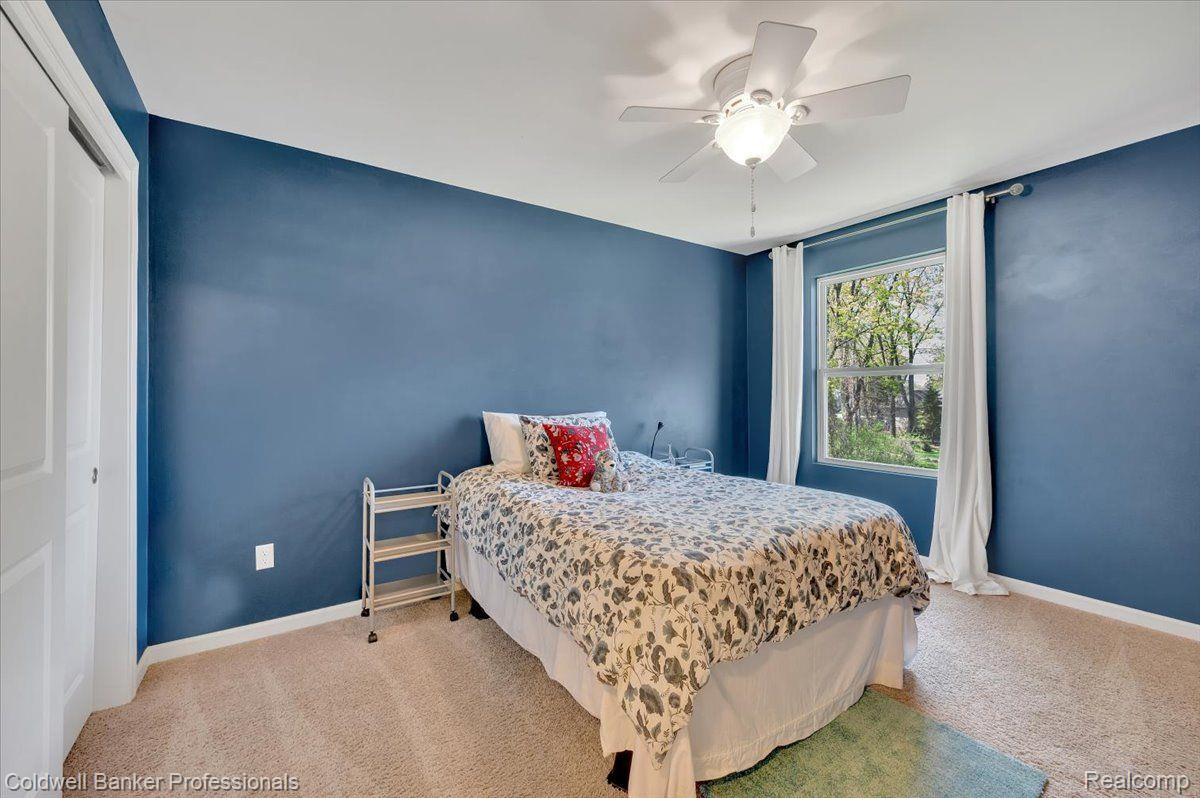 Oxford, Michigan, 48371, United States, 5 Bedrooms Bedrooms, ,4 BathroomsBathrooms,Residential,For Sale,1940303