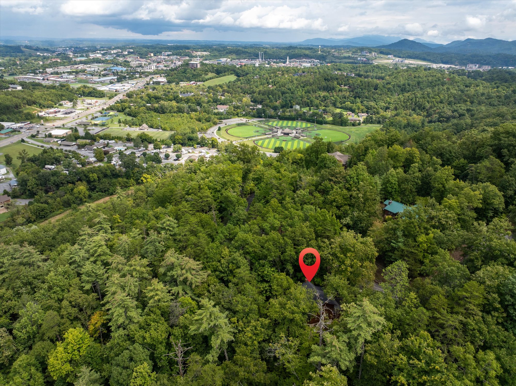 Pigeon Forge, Tennessee, 37863, United States, 1 Bedroom Bedrooms, ,3 BathroomsBathrooms,Residential,For Sale,1944891