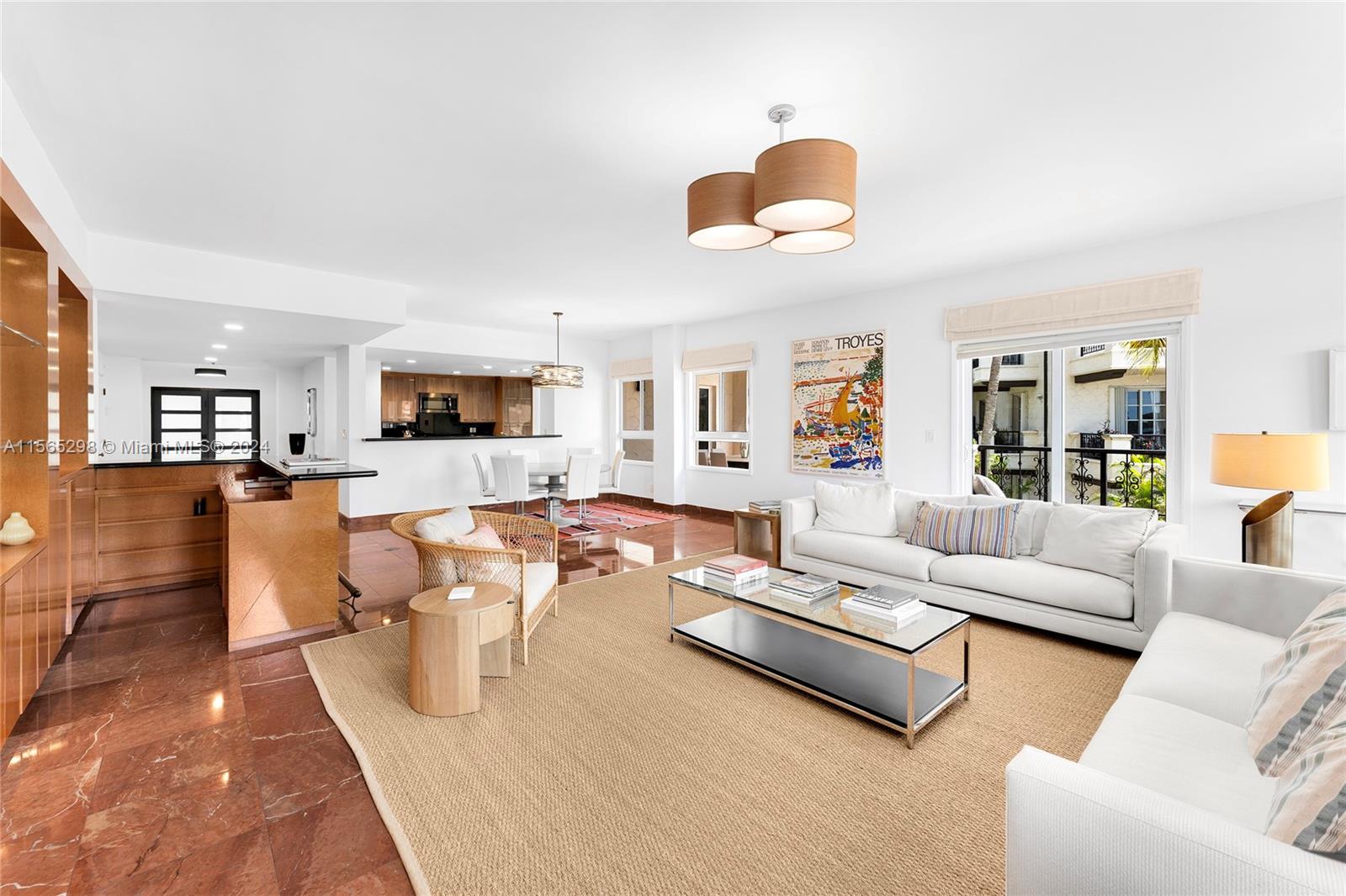 Miami Beach, Florida, 33109, United States, 3 Bedrooms Bedrooms, ,4 BathroomsBathrooms,Residential,For Sale,1926263