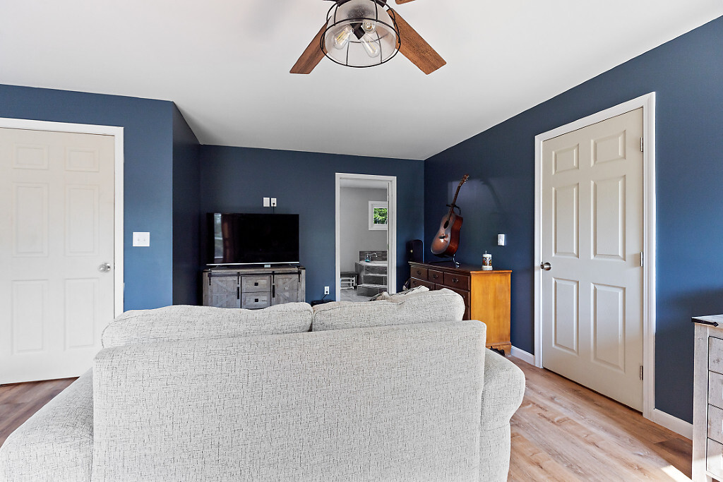 Madison, Maine, 04950, United States, 3 Bedrooms Bedrooms, ,3 BathroomsBathrooms,Residential,For Sale,1898697