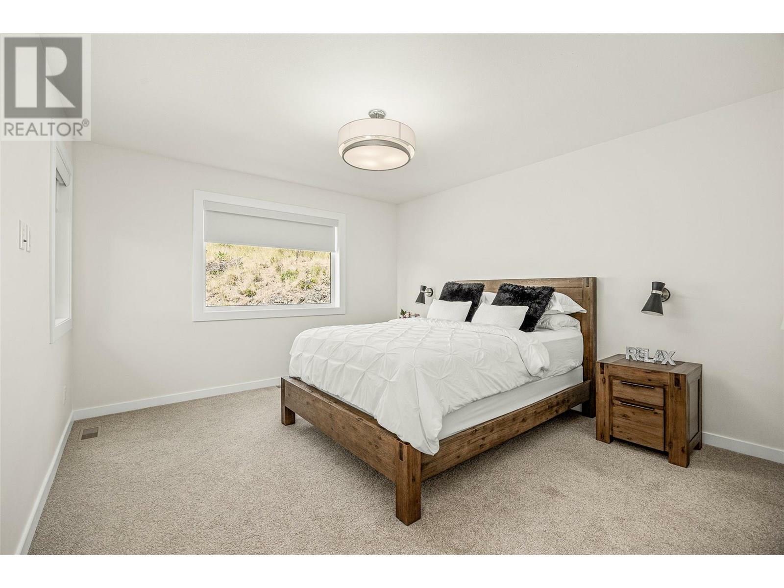 KELOWNA, British Columbia, V1V 0C9, CA, 5 Bedrooms Bedrooms, ,4 BathroomsBathrooms,Residential,For Sale,1875451