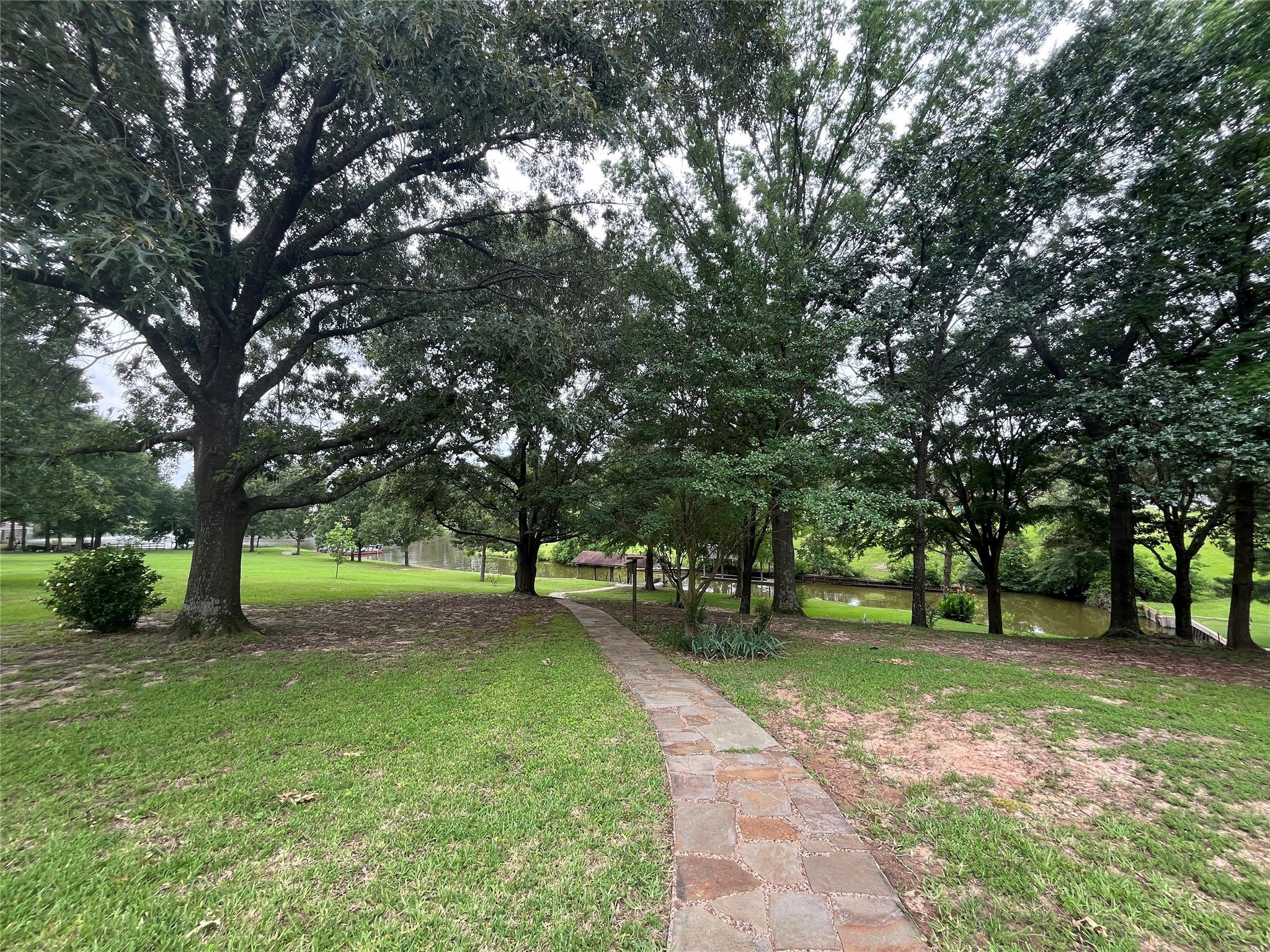 Pittsburg, Texas, 75686, United States, 3 Bedrooms Bedrooms, ,2 BathroomsBathrooms,Residential,For Sale,1850208