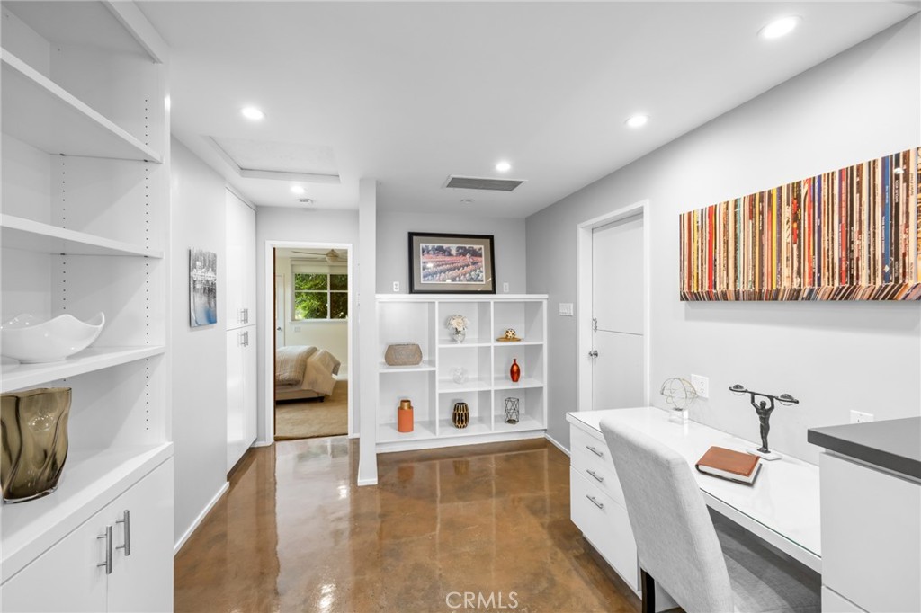 Sierra Madre, California, 91024, United States, 5 Bedrooms Bedrooms, ,2 BathroomsBathrooms,Residential,For Sale,1777104