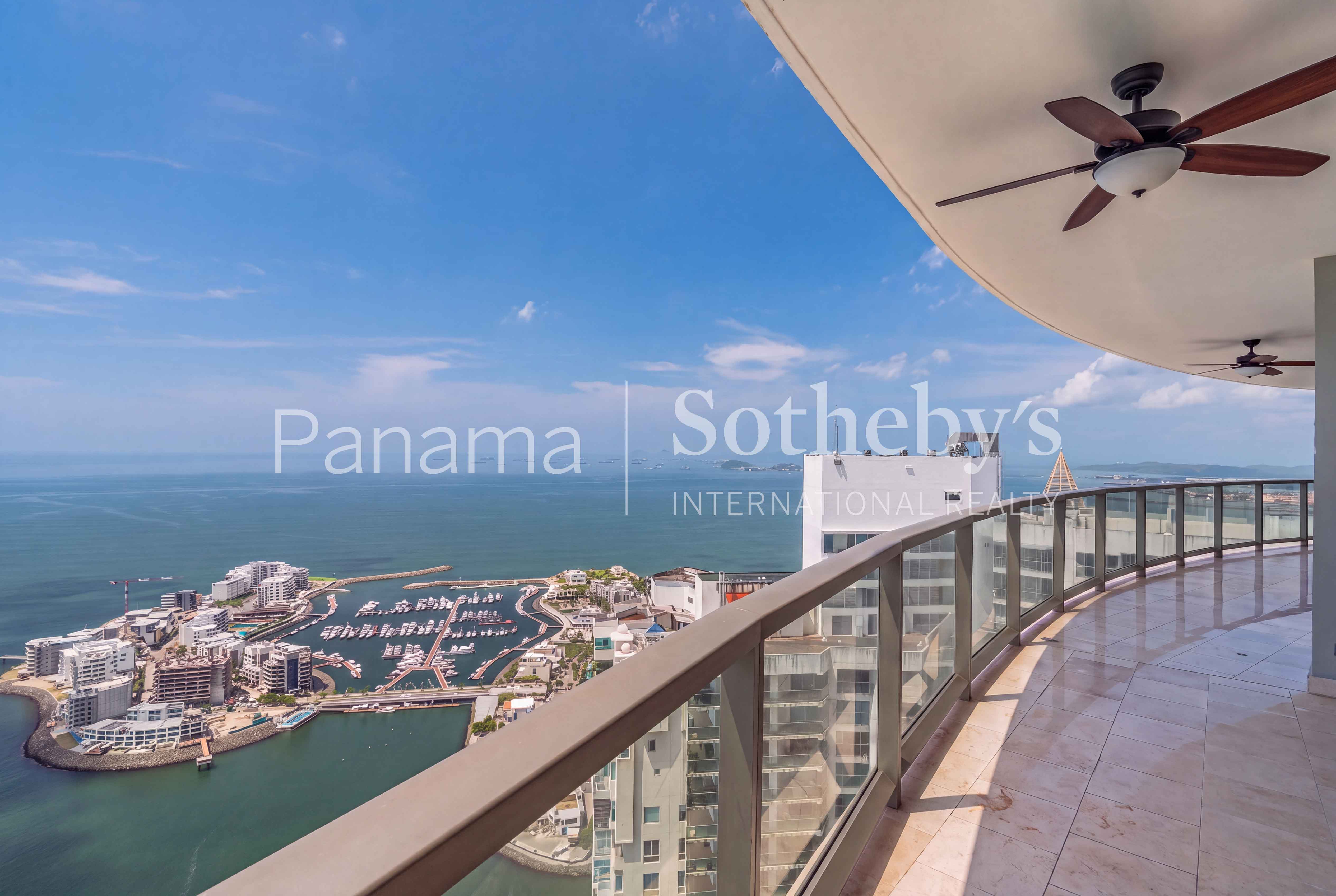  Four-Bedroom 58th-Floor Residence with Panoramic Ocean Views  The Ocean Club - 物件實景