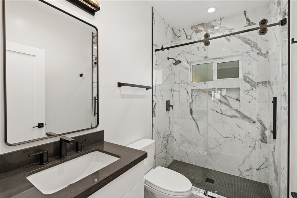 Encino, California, 91316, United States, 4 Bedrooms Bedrooms, ,3 BathroomsBathrooms,Residential,For Sale,1906863
