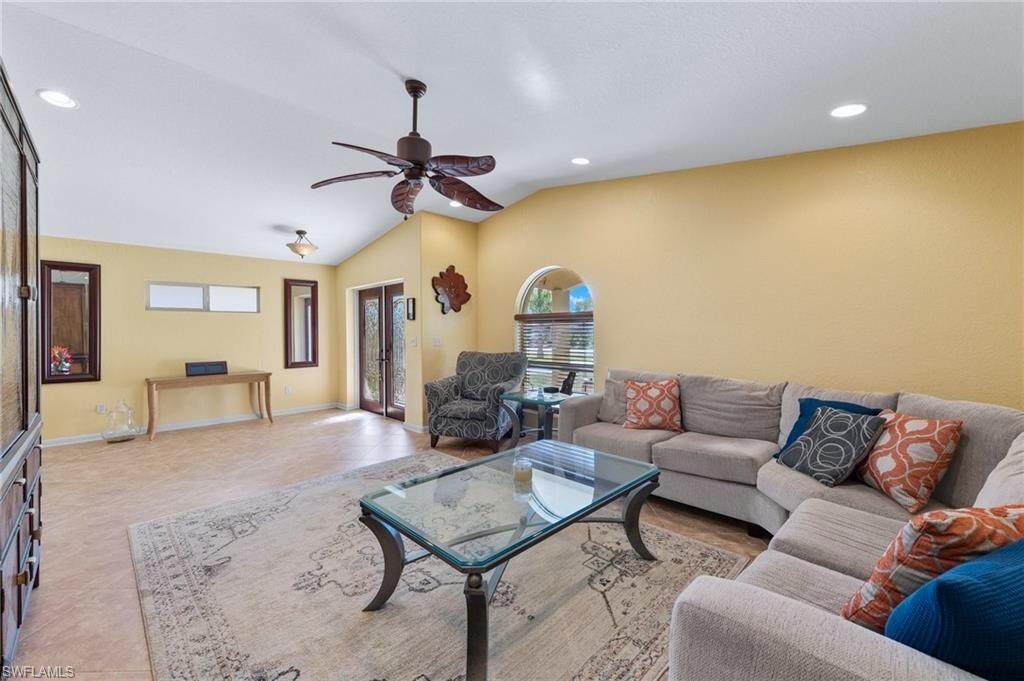 Fort Myers, Florida, 33919, United States, 3 Bedrooms Bedrooms, ,2 BathroomsBathrooms,Residential,For Sale,1754679