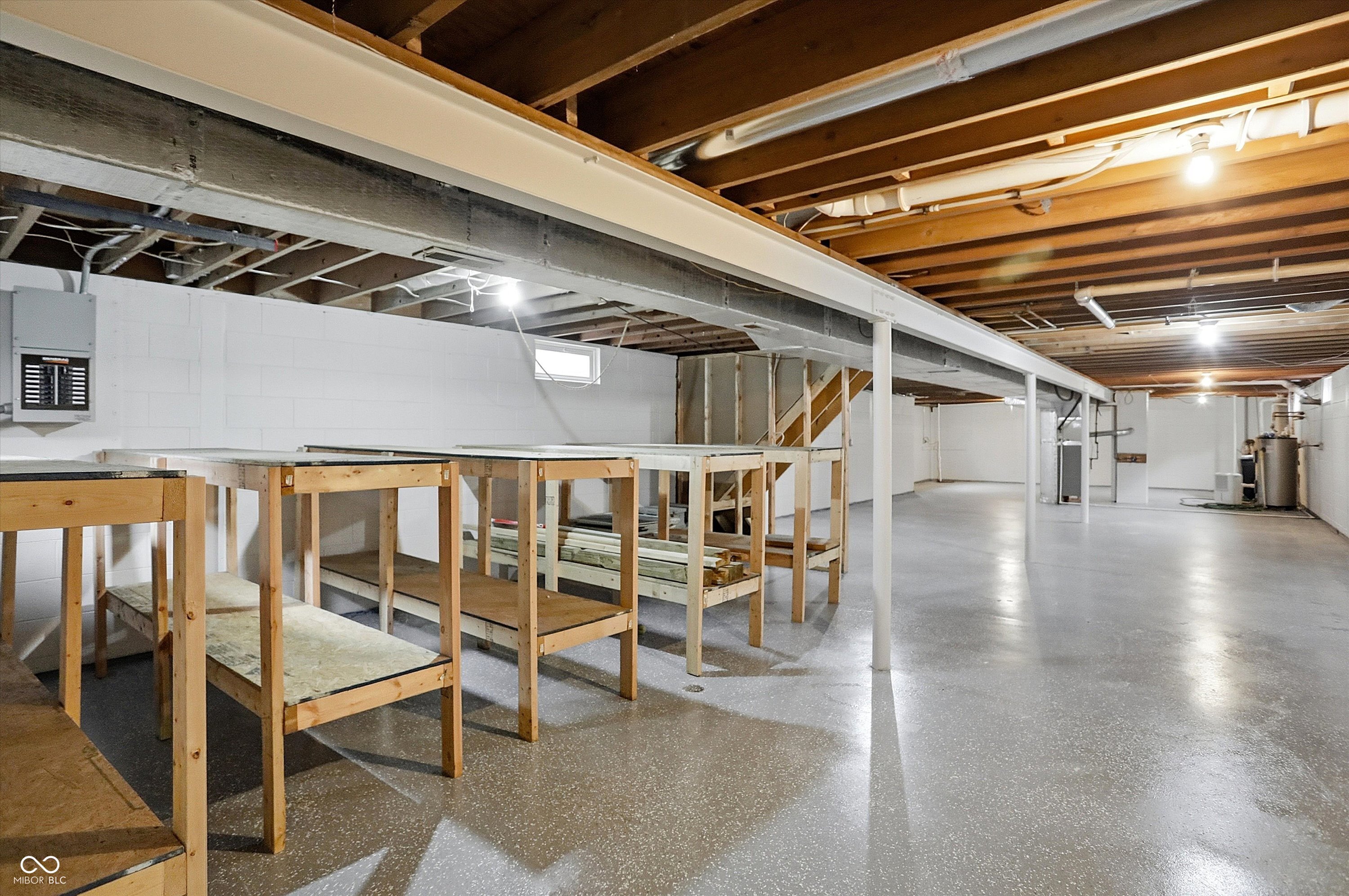 Zionsville, Indiana, 46077, United States, 3 Bedrooms Bedrooms, ,2 BathroomsBathrooms,Residential,For Sale,2008778