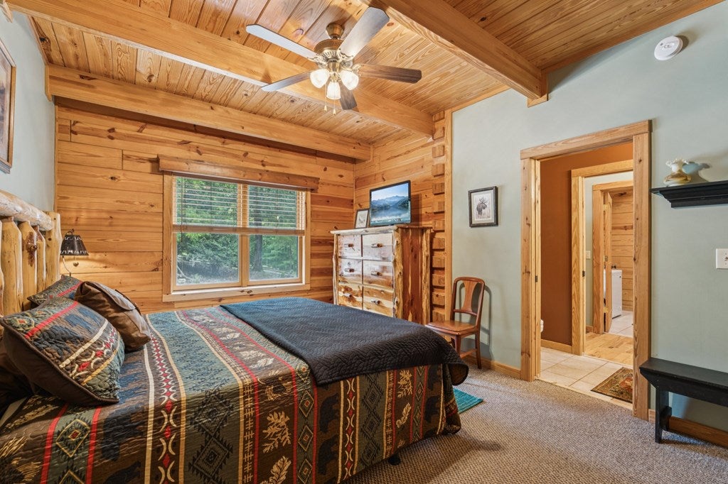 Morganton, Georgia, 30560, United States, 3 Bedrooms Bedrooms, ,3 BathroomsBathrooms,Residential,For Sale,1905378
