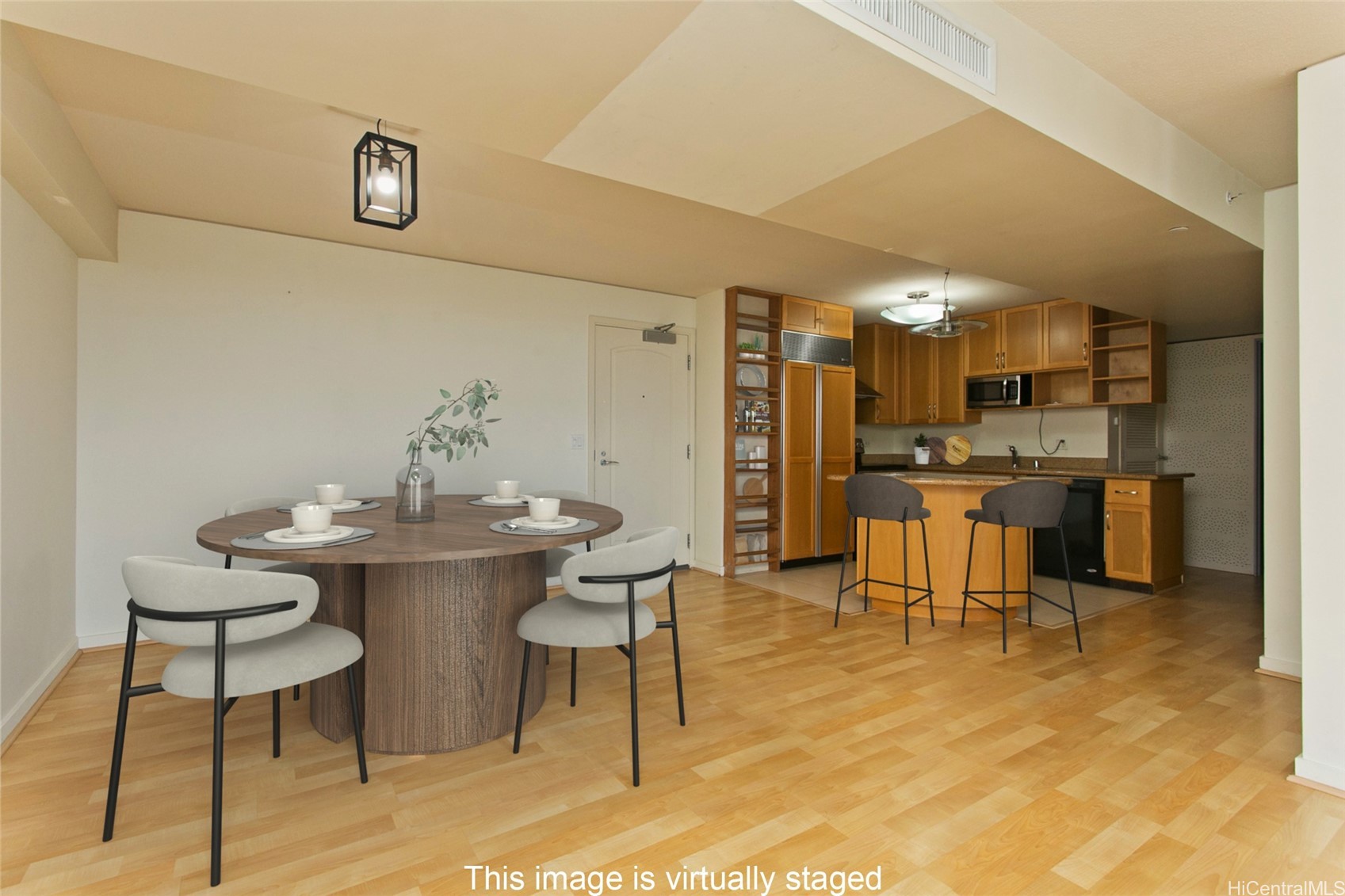 Honolulu, Hawaii, 96814, United States, 2 Bedrooms Bedrooms, ,2 BathroomsBathrooms,Residential,For Sale,1779012