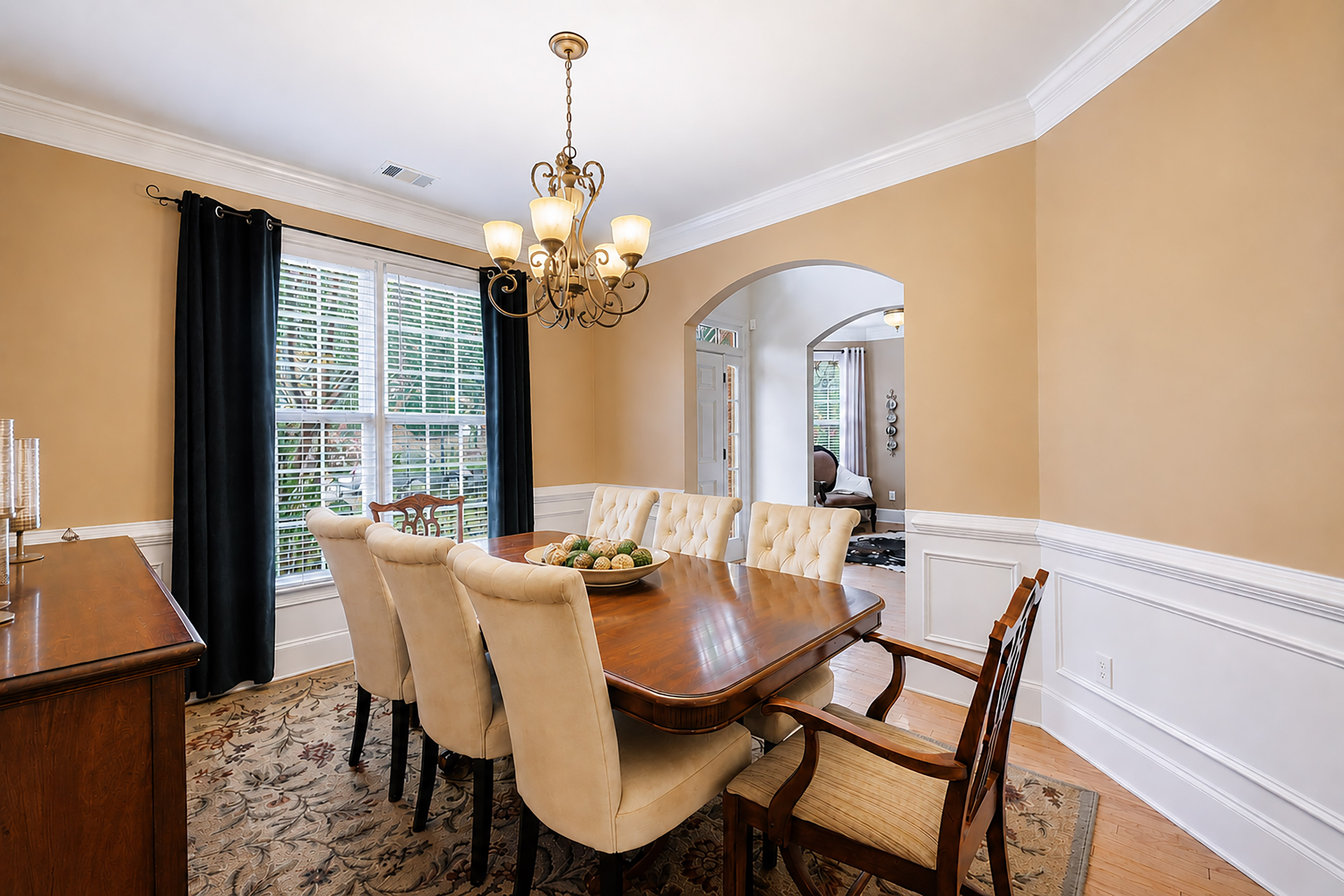  Beautifully Updated and Well Maintained Home in Sought-after Highcroft Community - 物件實景