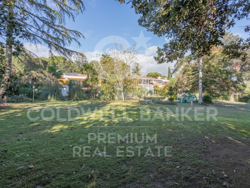 Cerdanyola del Vallès, Catalonia, ES, 4 Bedrooms Bedrooms, ,4 BathroomsBathrooms,Residential,For Sale,1481716