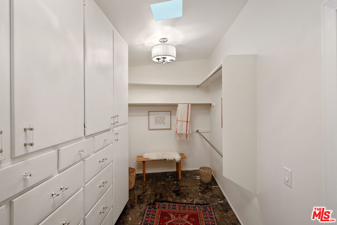 Los Angeles, California, 90046, United States, 3 Bedrooms Bedrooms, ,2 BathroomsBathrooms,Residential,For Sale,1910826