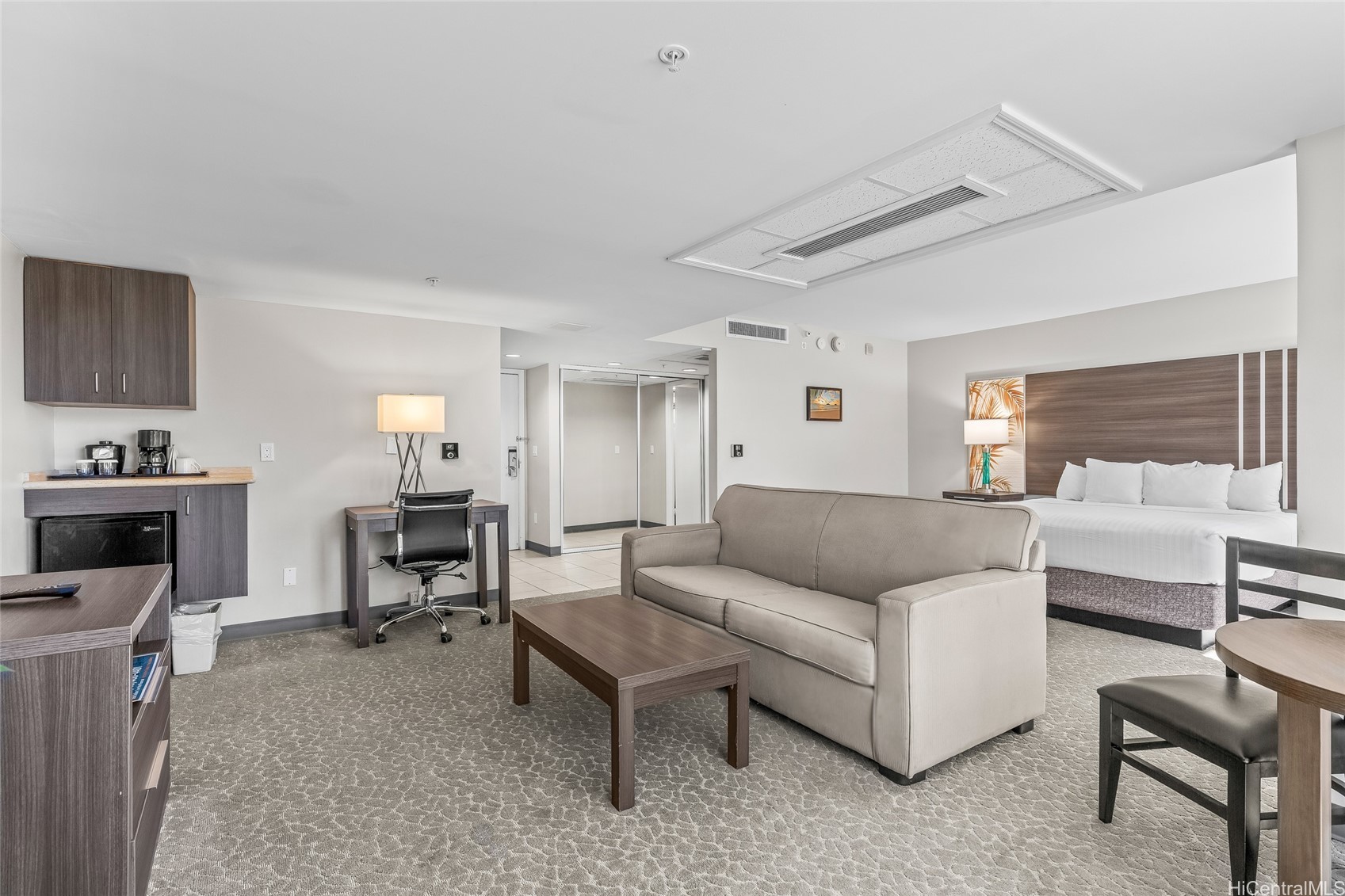 Honolulu, Hawaii, 96815, United States, ,1 BathroomBathrooms,Residential,For Sale,2003284