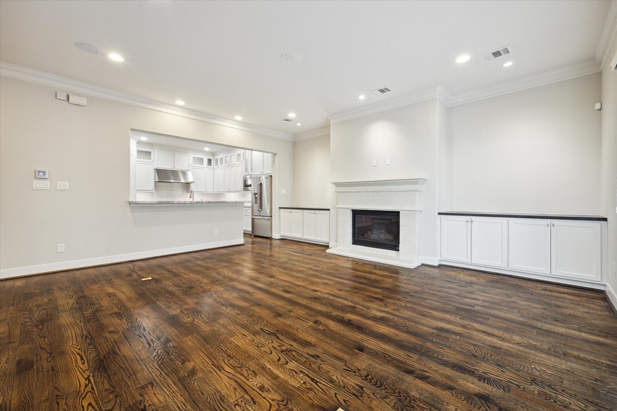  6008 Potomac Park Drive - 物件實景