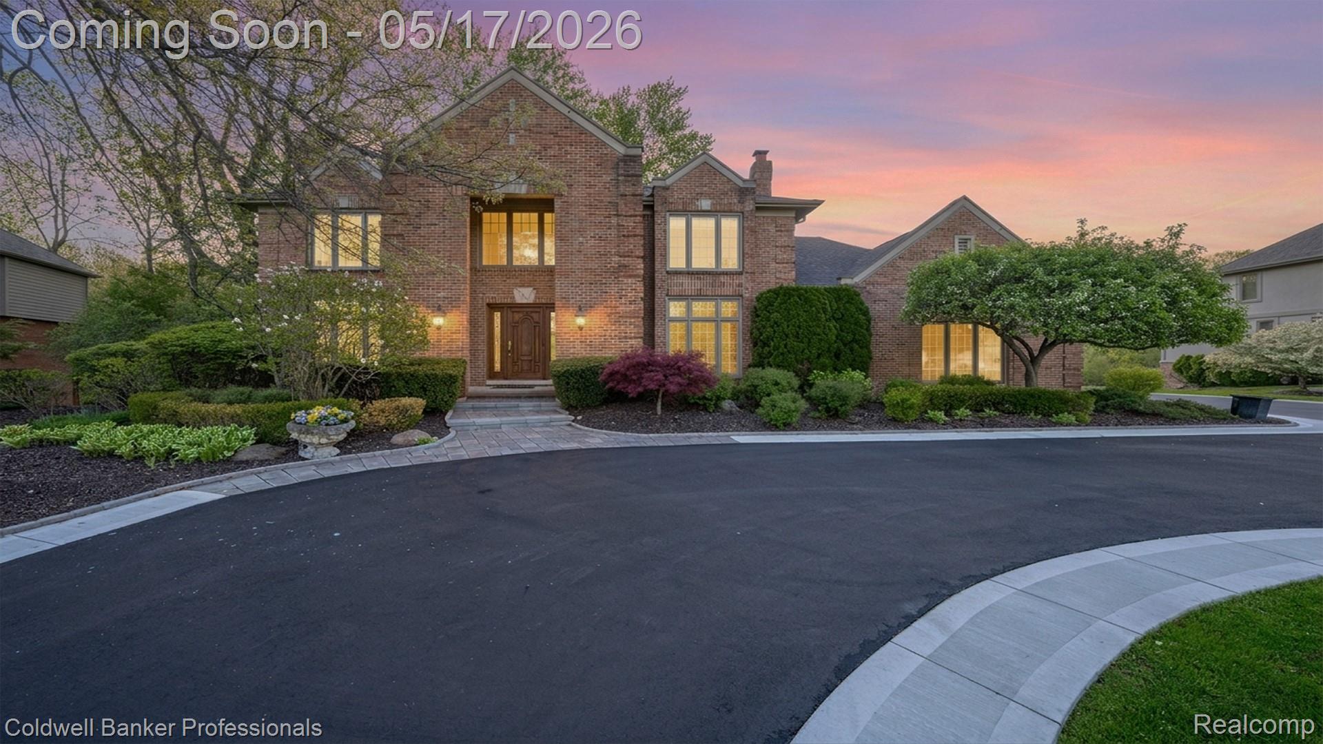 Cedar Brook Dr, Rochester Hills, MI 48309