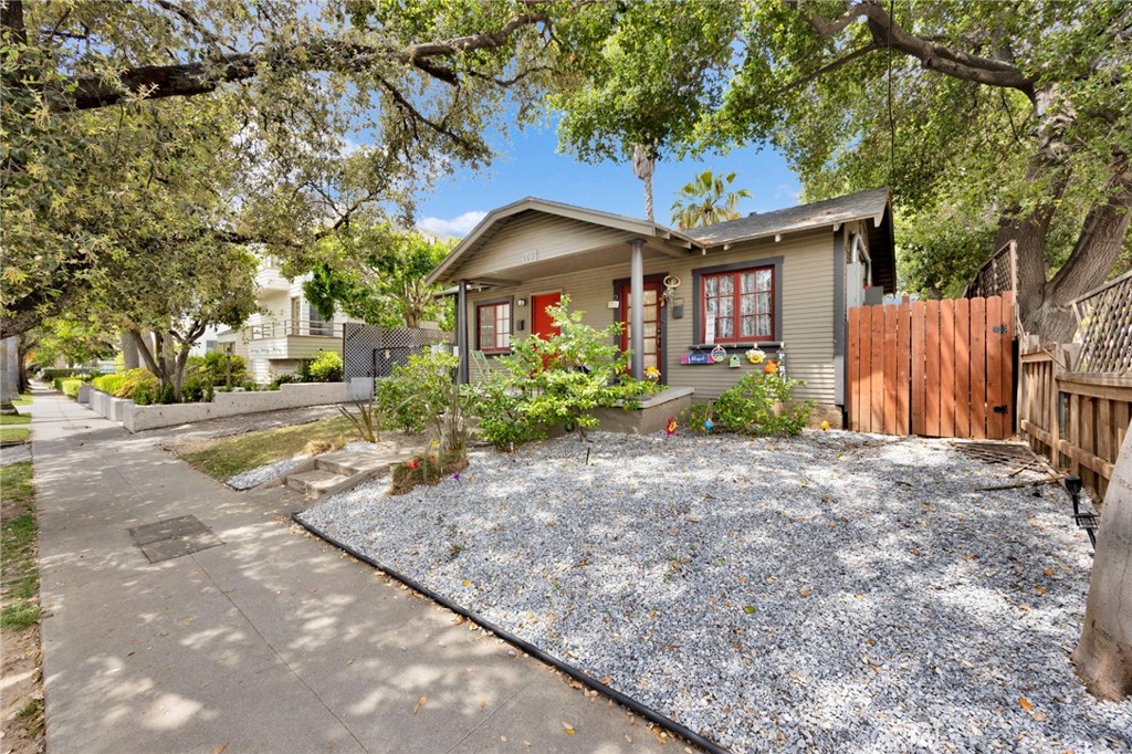 Pasadena, California, 91106, United States, ,Residential,For Sale,1895777