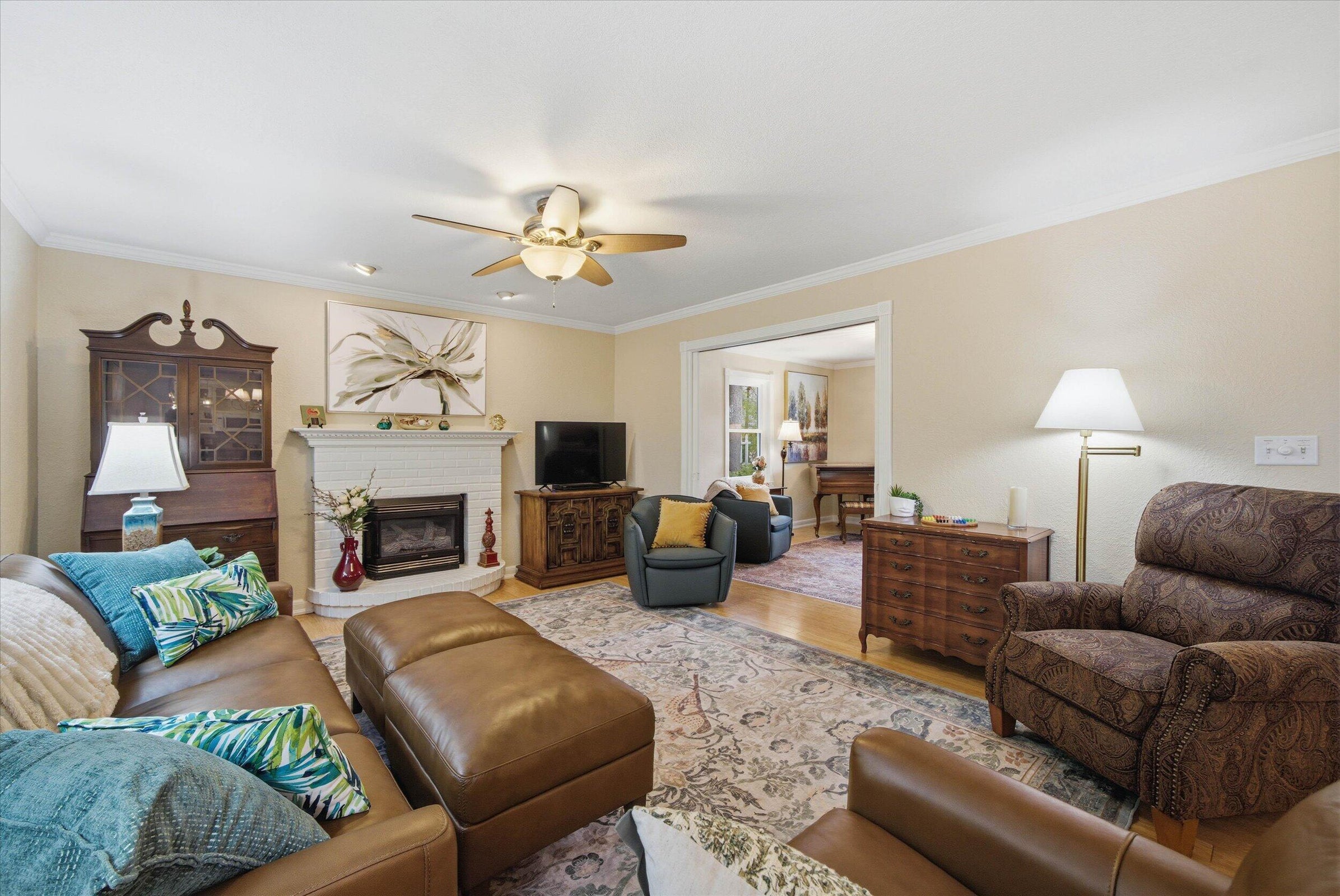Plymouth, Wisconsin, 53073, United States, 4 Bedrooms Bedrooms, ,4 BathroomsBathrooms,Residential,For Sale,2047944