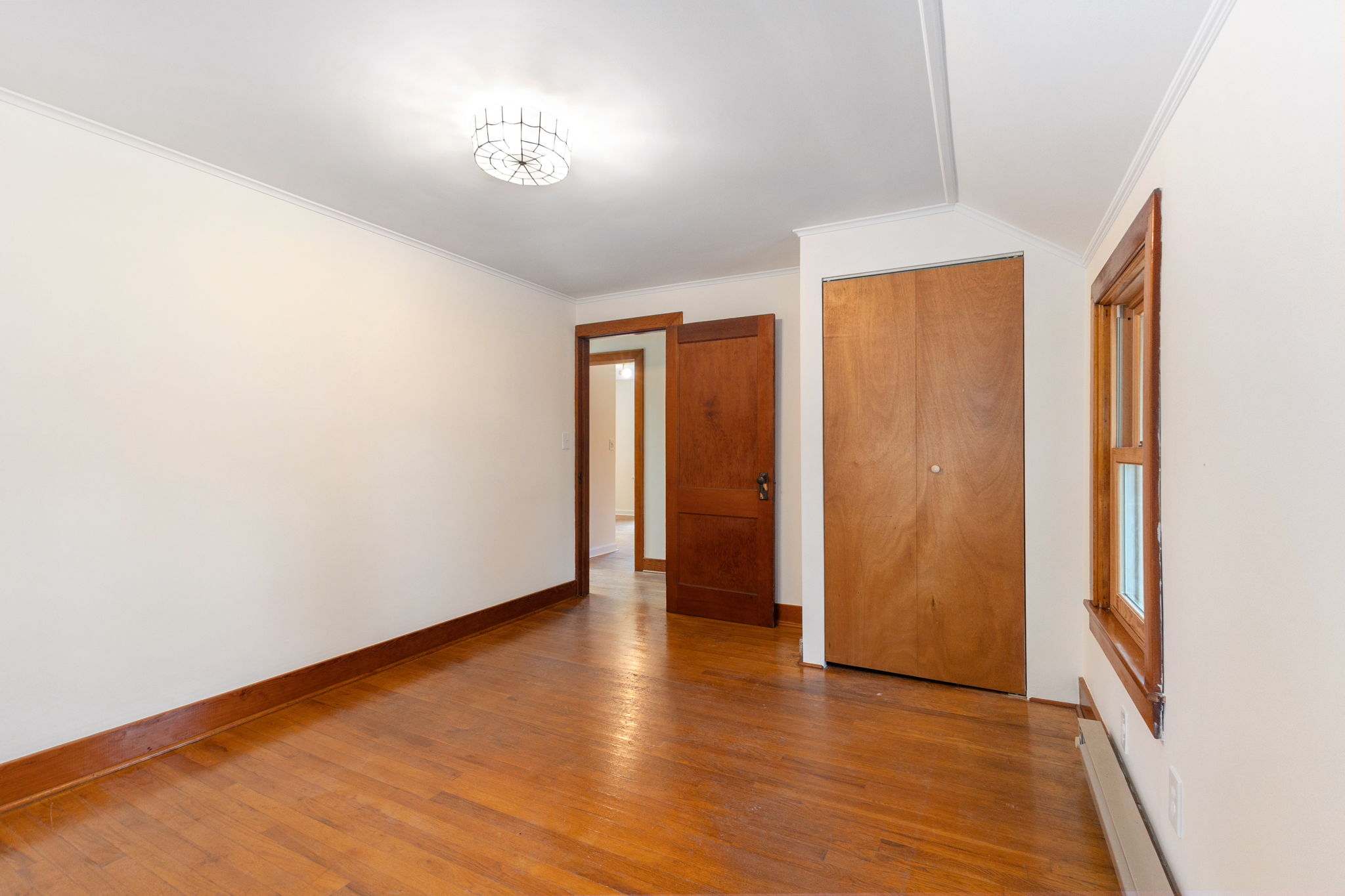  6 Pinewood Avenue, Saratoga Springs, NY, 12866 - 物件實景