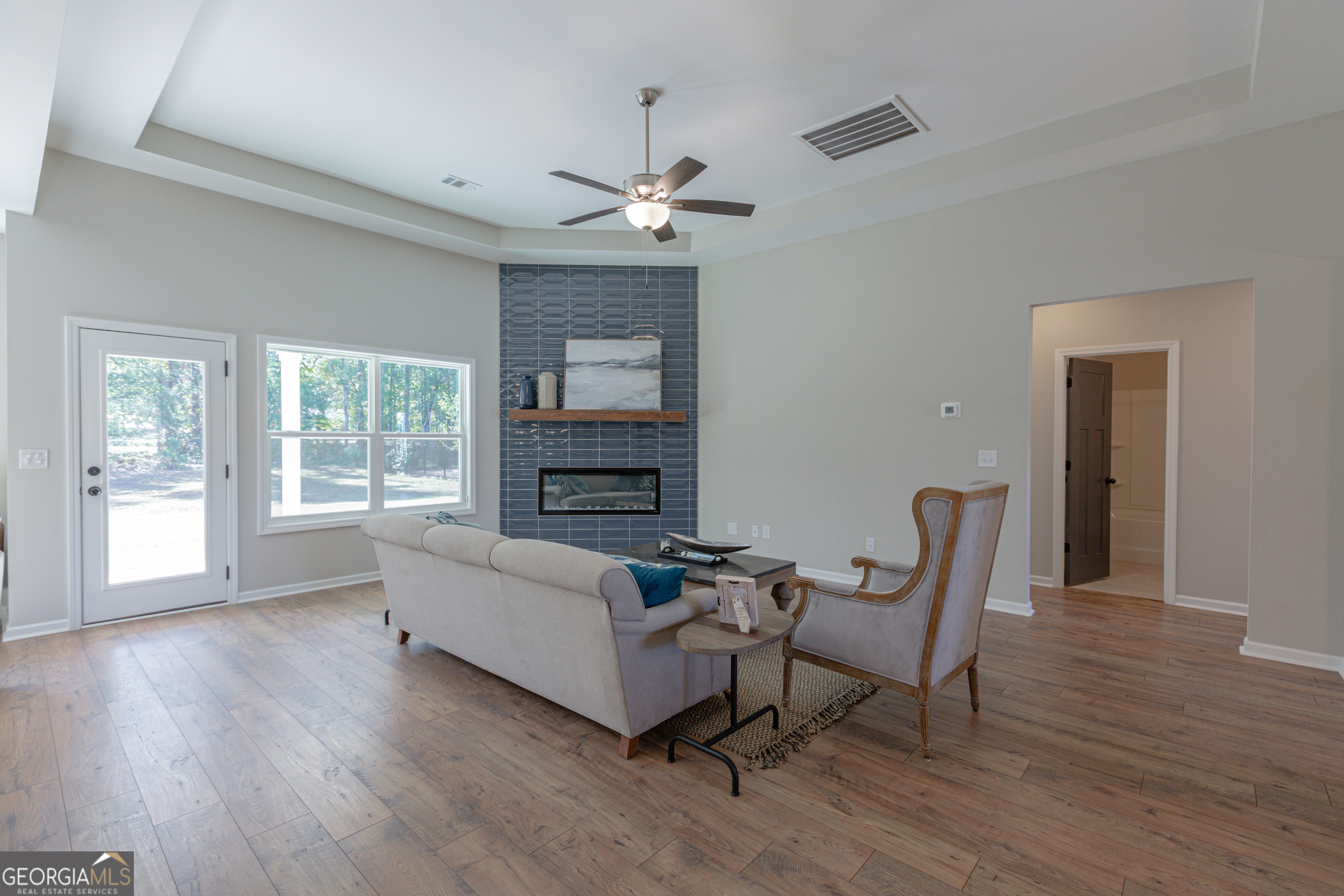 Senoia, Georgia, 30276, United States, 4 Bedrooms Bedrooms, ,3 BathroomsBathrooms,Residential,For Sale,1987770