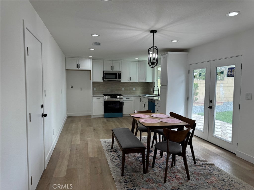 Ontario, California, 91761, United States, 4 Bedrooms Bedrooms, ,2 BathroomsBathrooms,Residential,For Sale,1988323