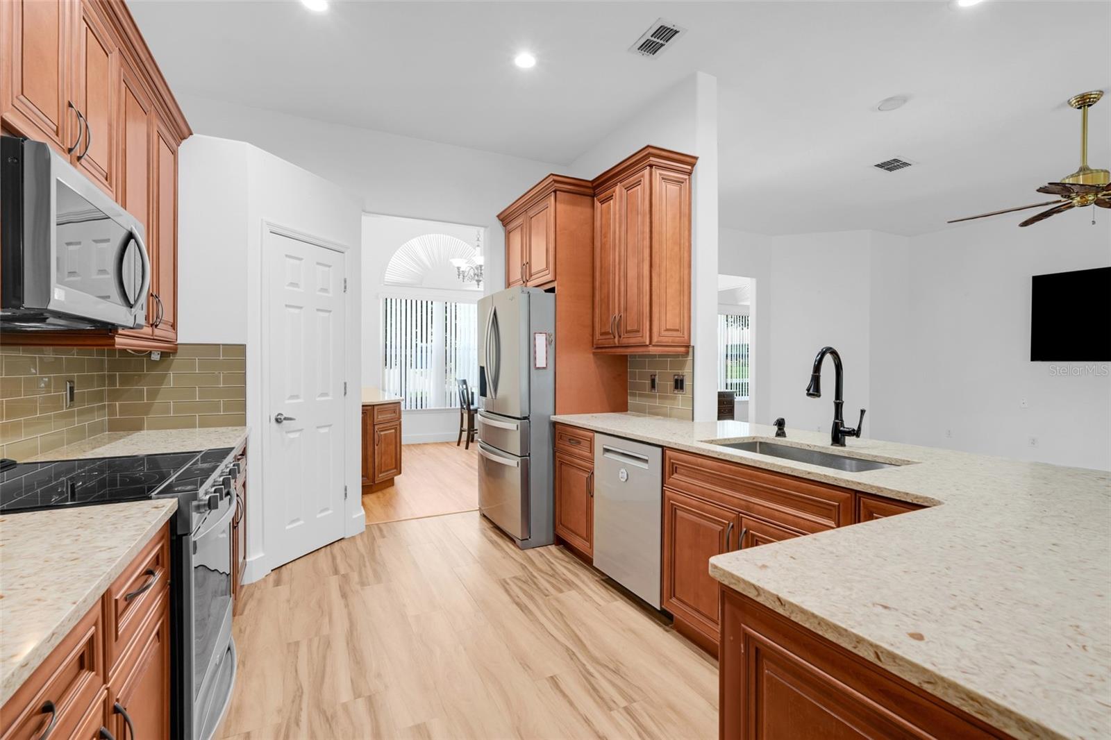 CLERMONT, Florida, 34711, United States, 3 Bedrooms Bedrooms, ,2 BathroomsBathrooms,Residential,For Sale,1938857