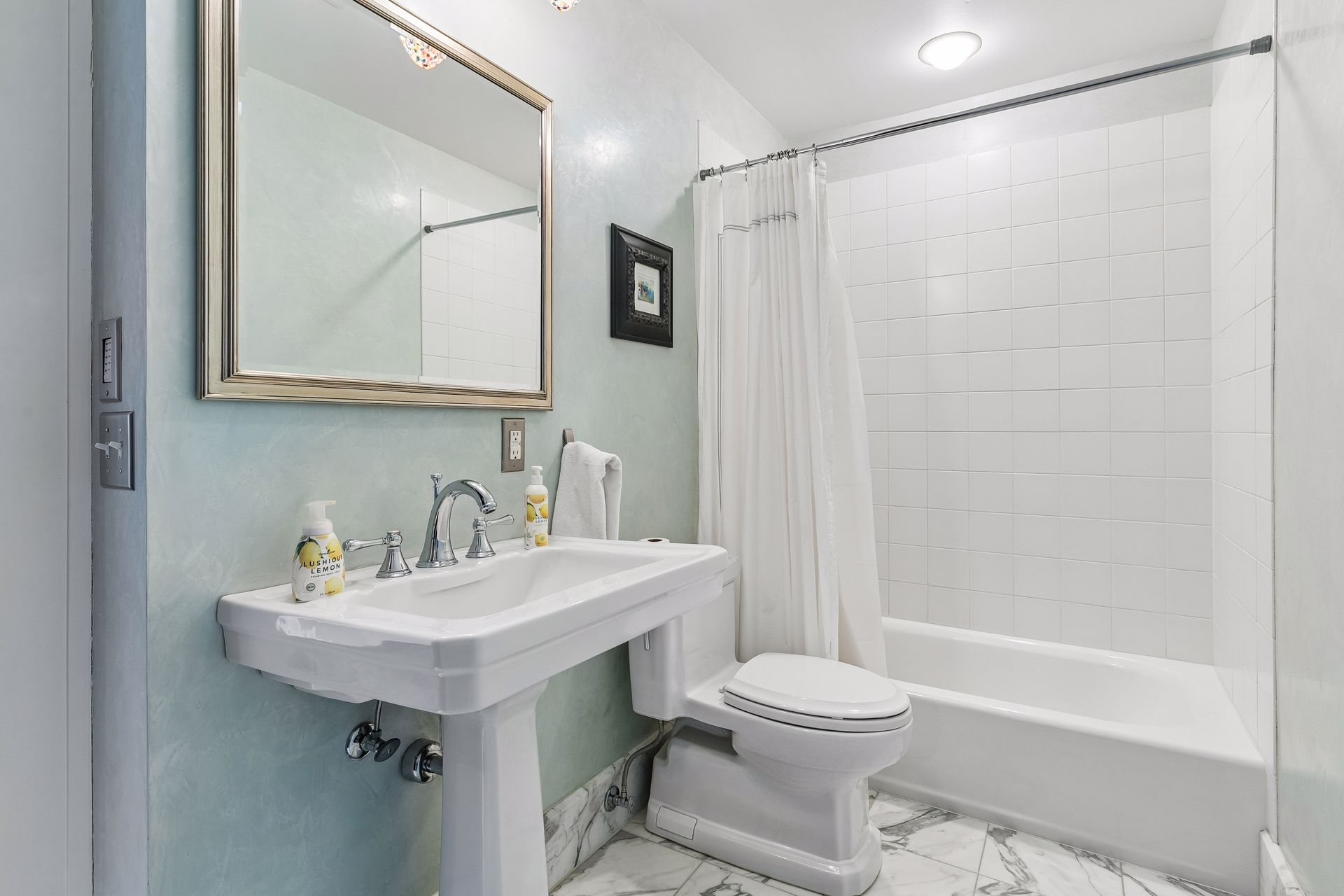  2310 Humboldt Avenue South, Minneapolis, MN 55405 - 物件實景