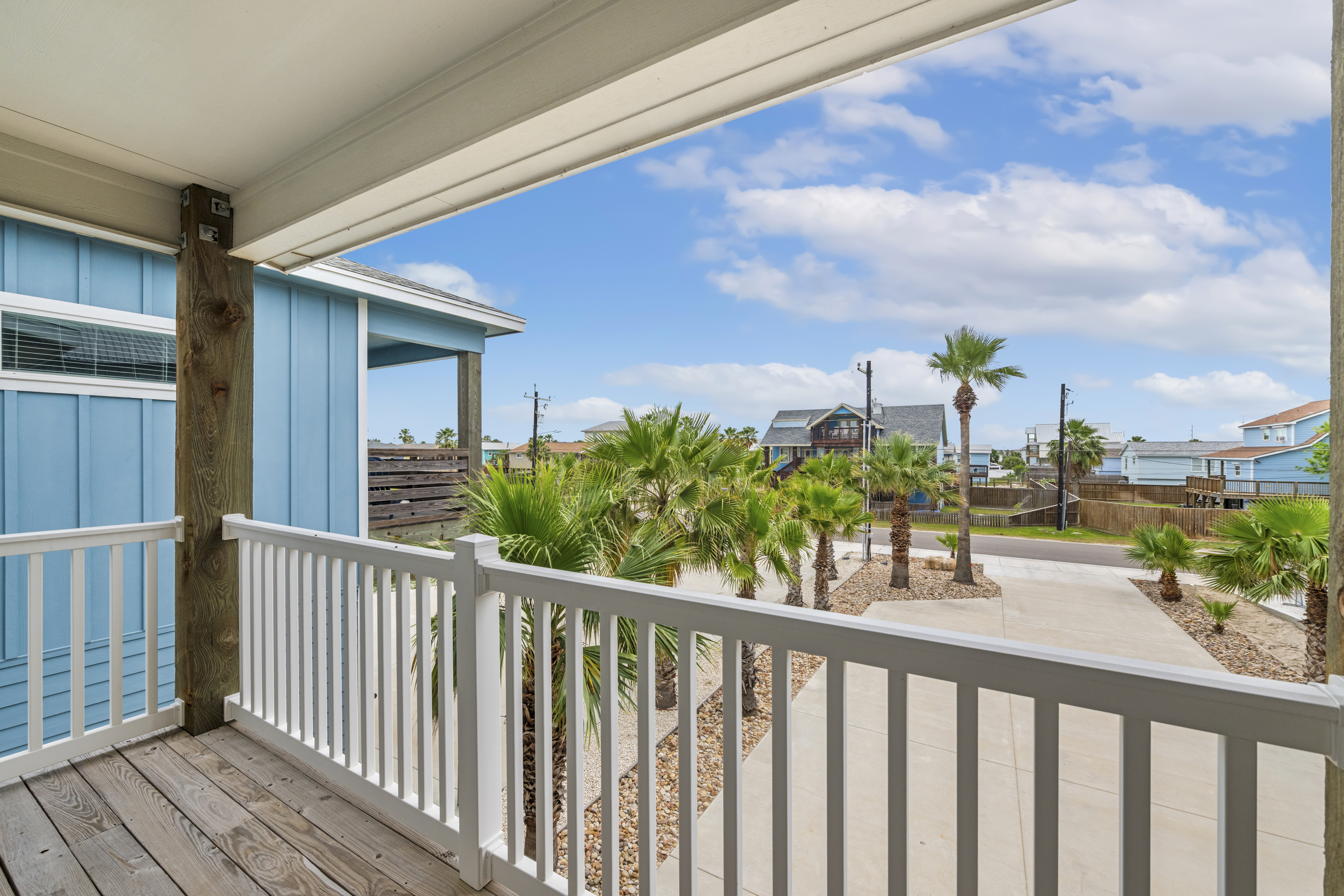  Coastal Living with Expansive Views - 物件實景