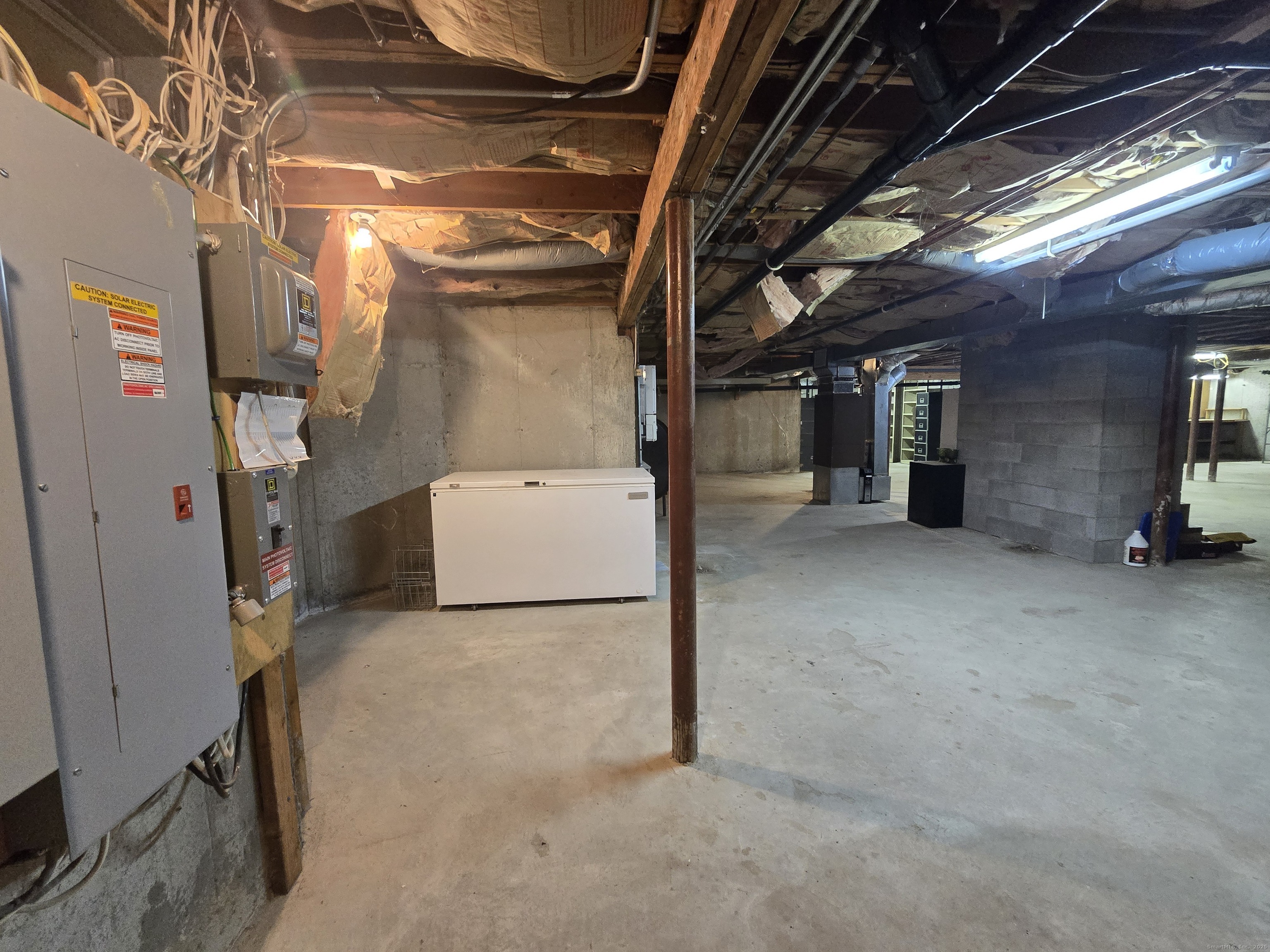 Hebron, Connecticut, 06248, United States, 3 Bedrooms Bedrooms, ,3 BathroomsBathrooms,Residential,For Sale,1991663