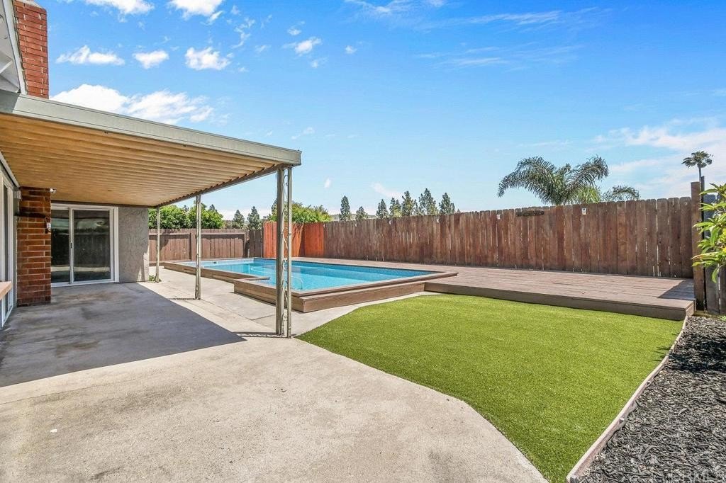 Poway, California, 92064, United States, 5 Bedrooms Bedrooms, ,3 BathroomsBathrooms,Residential,For Sale,1926272