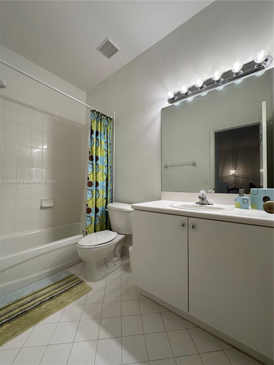 Miami, Florida, 33186, United States, 3 Bedrooms Bedrooms, ,3 BathroomsBathrooms,Residential,For Sale,1960523