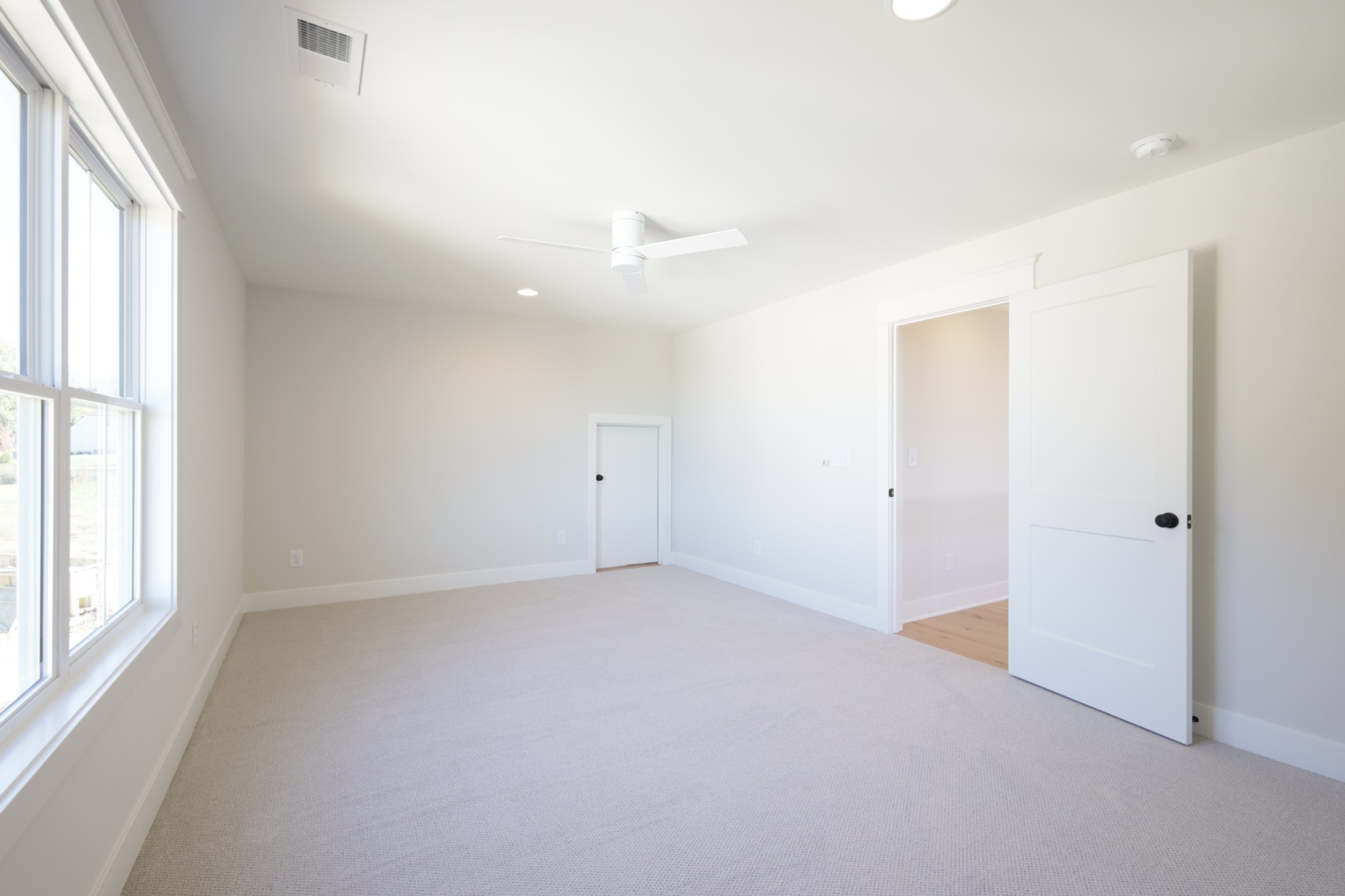 Lebanon, Tennessee, 37087, United States, 4 Bedrooms Bedrooms, ,3 BathroomsBathrooms,Residential,For Sale,1989389