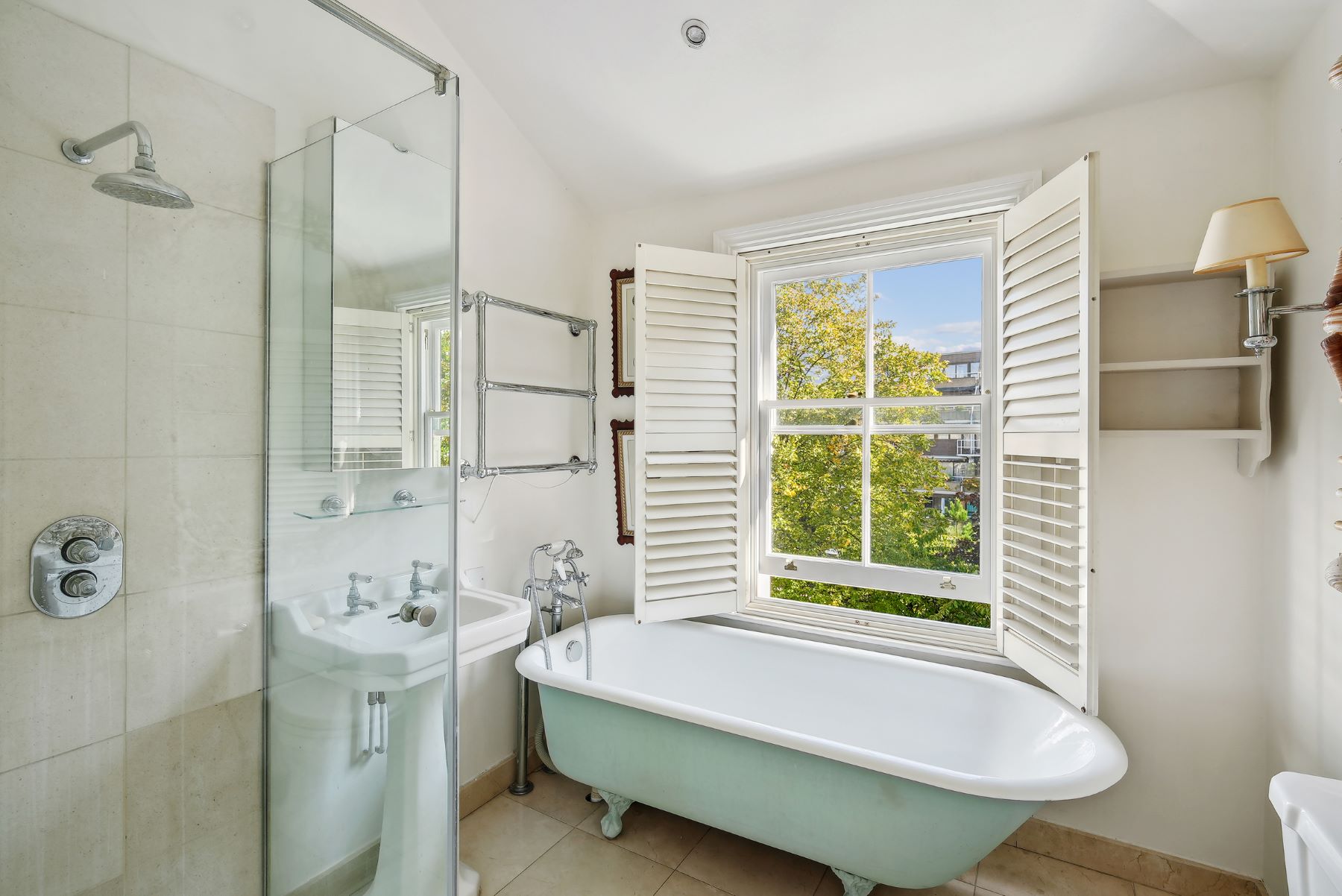  Beautiful Grade II listed Georgian house in Connaught Village - 物件實景