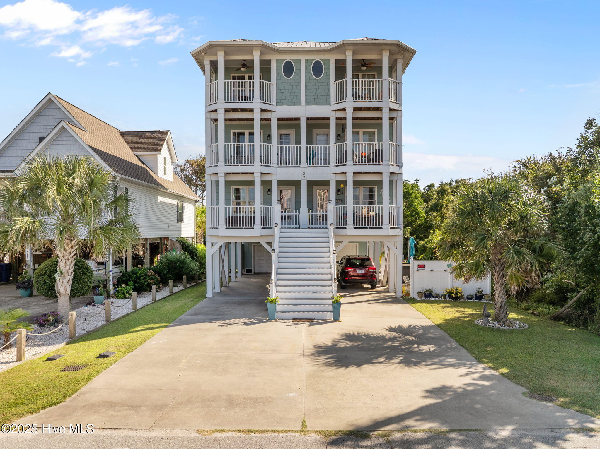Carolina Beach, North Carolina, 28428, United States, 4 Bedrooms Bedrooms, ,5 BathroomsBathrooms,Residential,For Sale,1940545