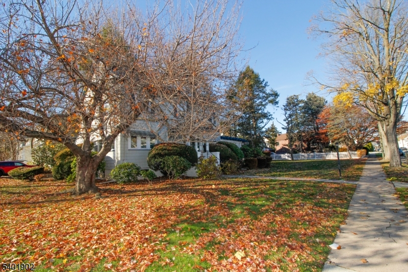 Clifton City, New Jersey, 07011-3254, United States, 6 Bedrooms Bedrooms, ,6 BathroomsBathrooms,Residential,For Sale,2005215