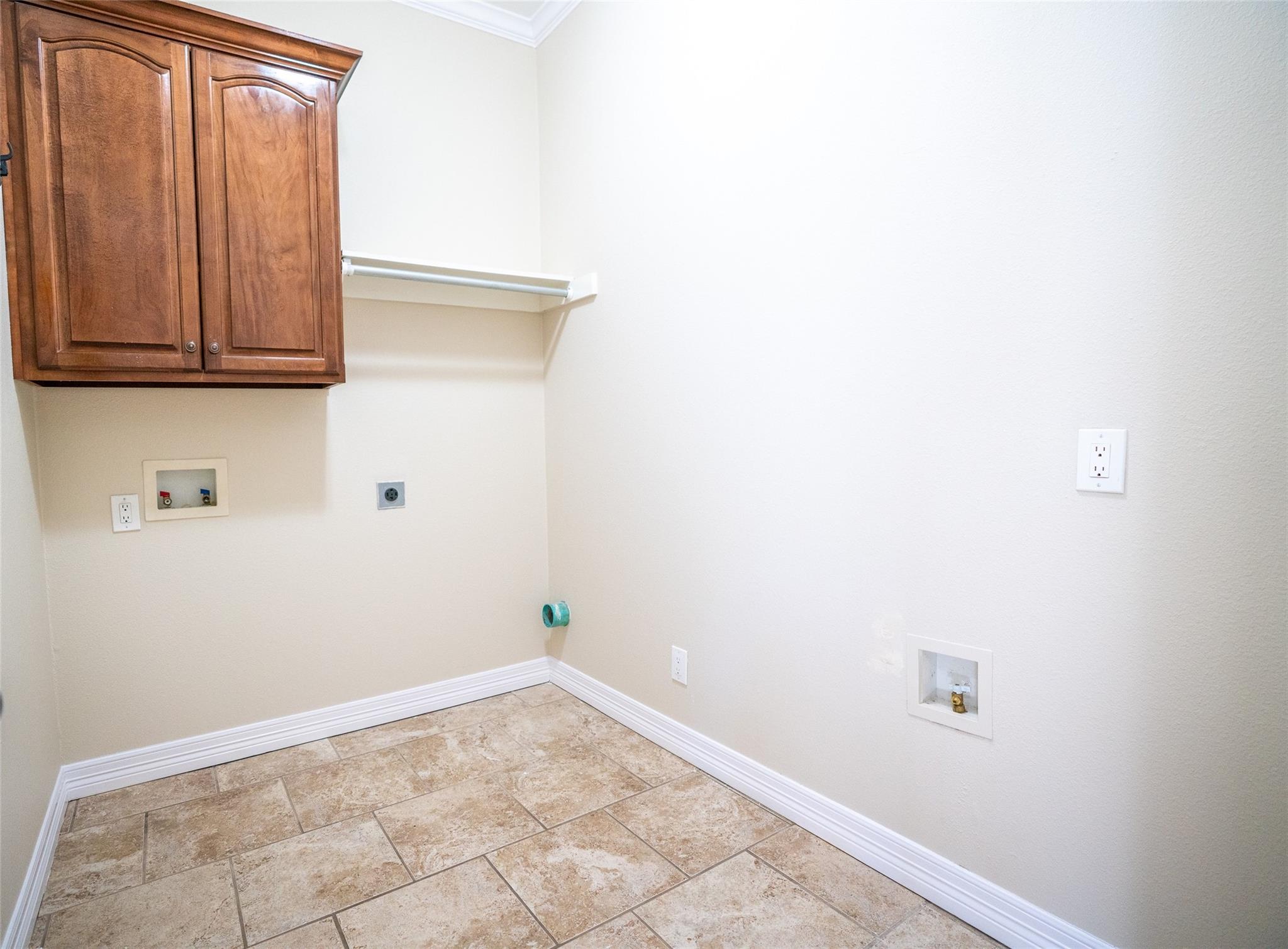 Paris, Texas, 75462, United States, 4 Bedrooms Bedrooms, ,4 BathroomsBathrooms,Residential,For Sale,1979058