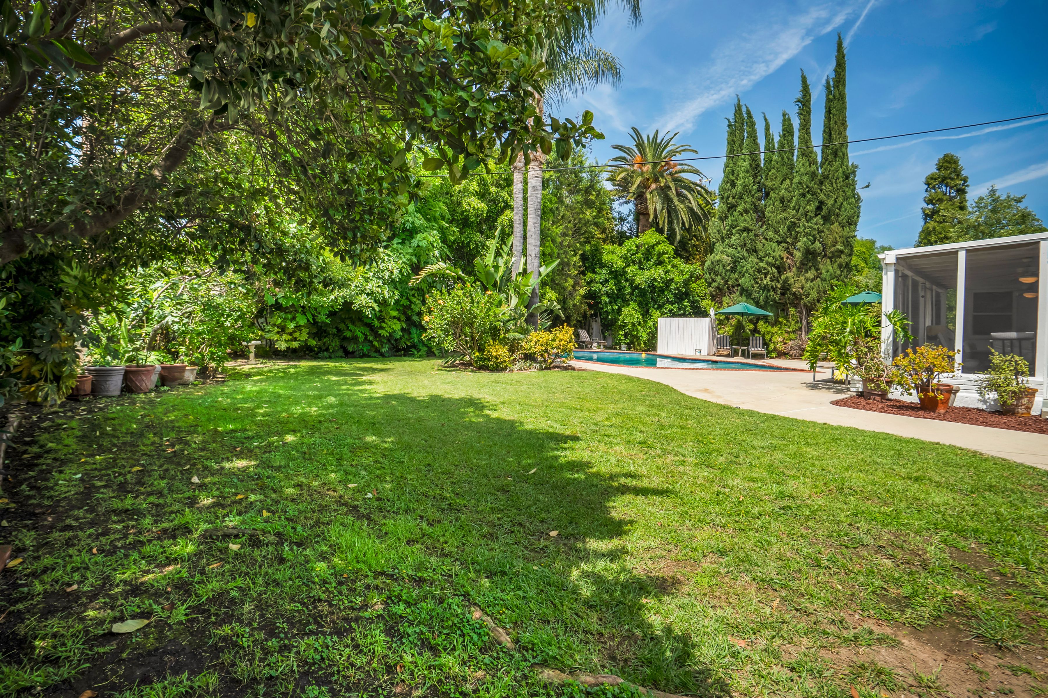  6843 Chisholm Avenue - 物件實景